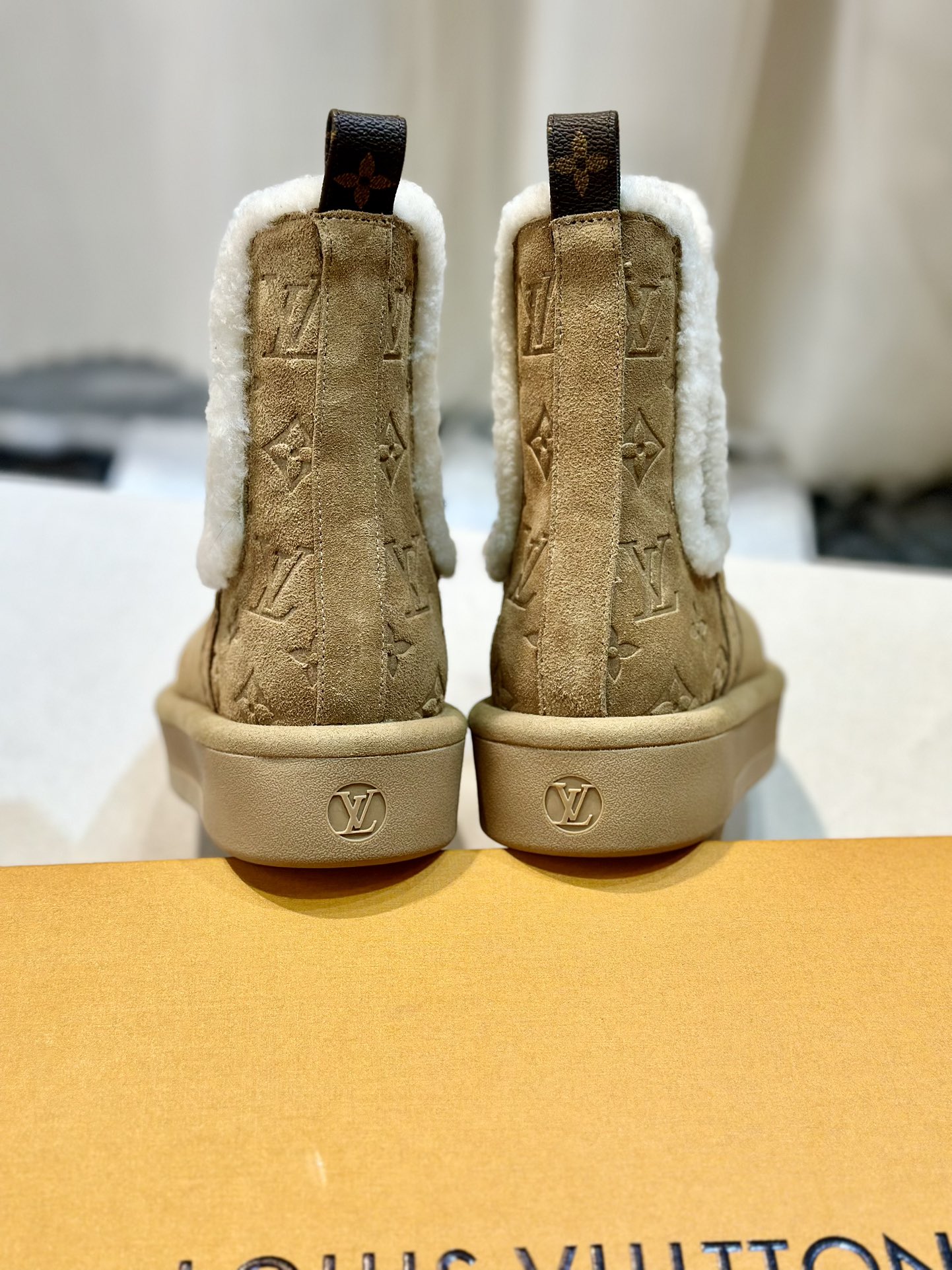 Latest L Family Bulcan Boots: Pure Wool, Rubber Base, Cosmopolitan Comfort. - 图片 9