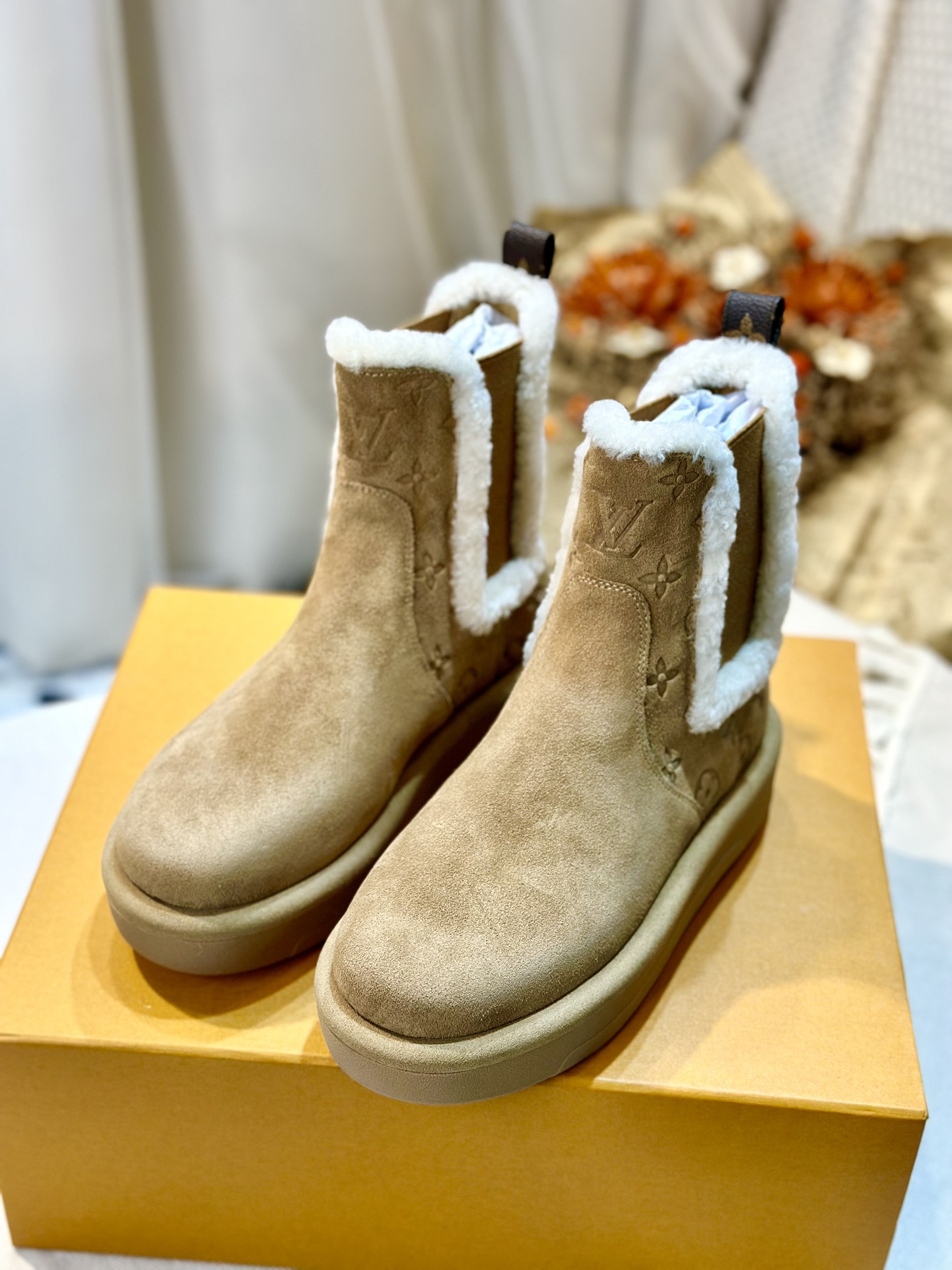 Latest L Family Bulcan Boots: Pure Wool, Rubber Base, Cosmopolitan Comfort. - 图片 5
