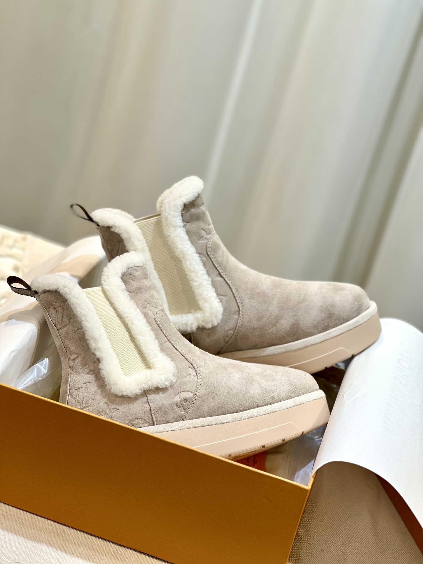 Latest Cosmopolitan Comfort Bulcan Boots: Pure Wool, Rubber Base, Size 35-41 - 图片 2