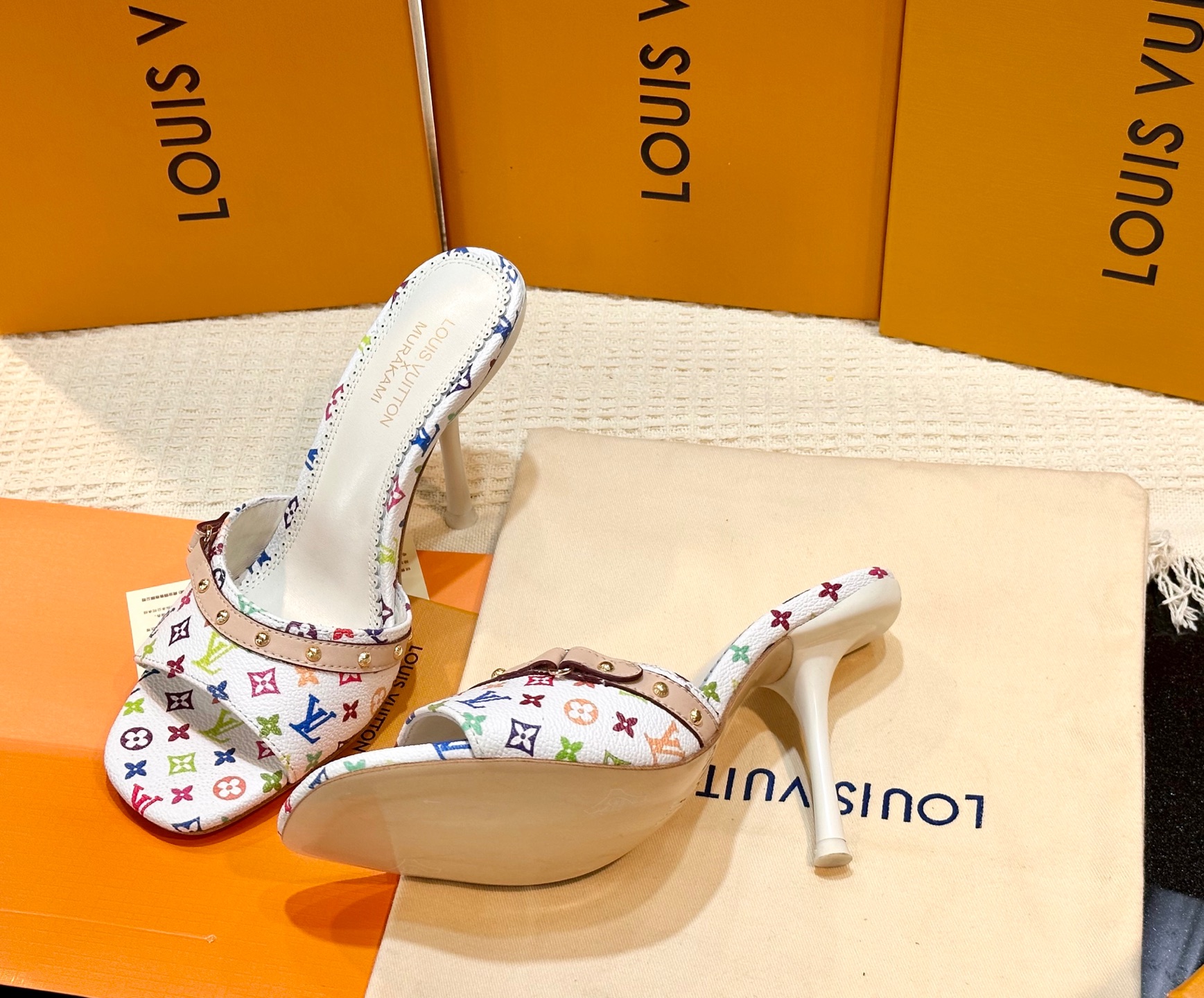 NO:231751,Glue sole 220 leather sole Spring VUITTON LOUI.金官￣￣￣￣￣￣￣￣￣￣￣￣￣￣￣￣￣￣￣￣￣￣￣￣￣￣￣￣￣￣￣￣￣￣￣￣￣￣￣￣￣￣￣￣￣￣￣￣￣￣￣￣￣￣￣￣￣￣￣￣￣￣￣￣￣￣￣￣￣￣￣￣￣￣￣�19860909胶底220 皮底 春款VUITTON LOUI .馿家￣￣￣￣￣ ★顶级版本  ★原版开发 独家开模 ★码数35/42 跟高8.5,拖鞋,louis vuitton,slippers,Women's Shoes