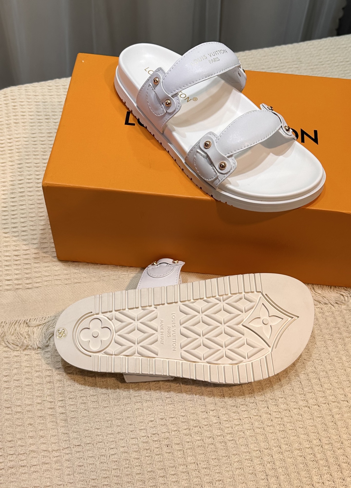 Louis Vuitton Women's White Leather Rivoli Sandal Slides Size 35-40 7 i1742312076447 1770 0 5