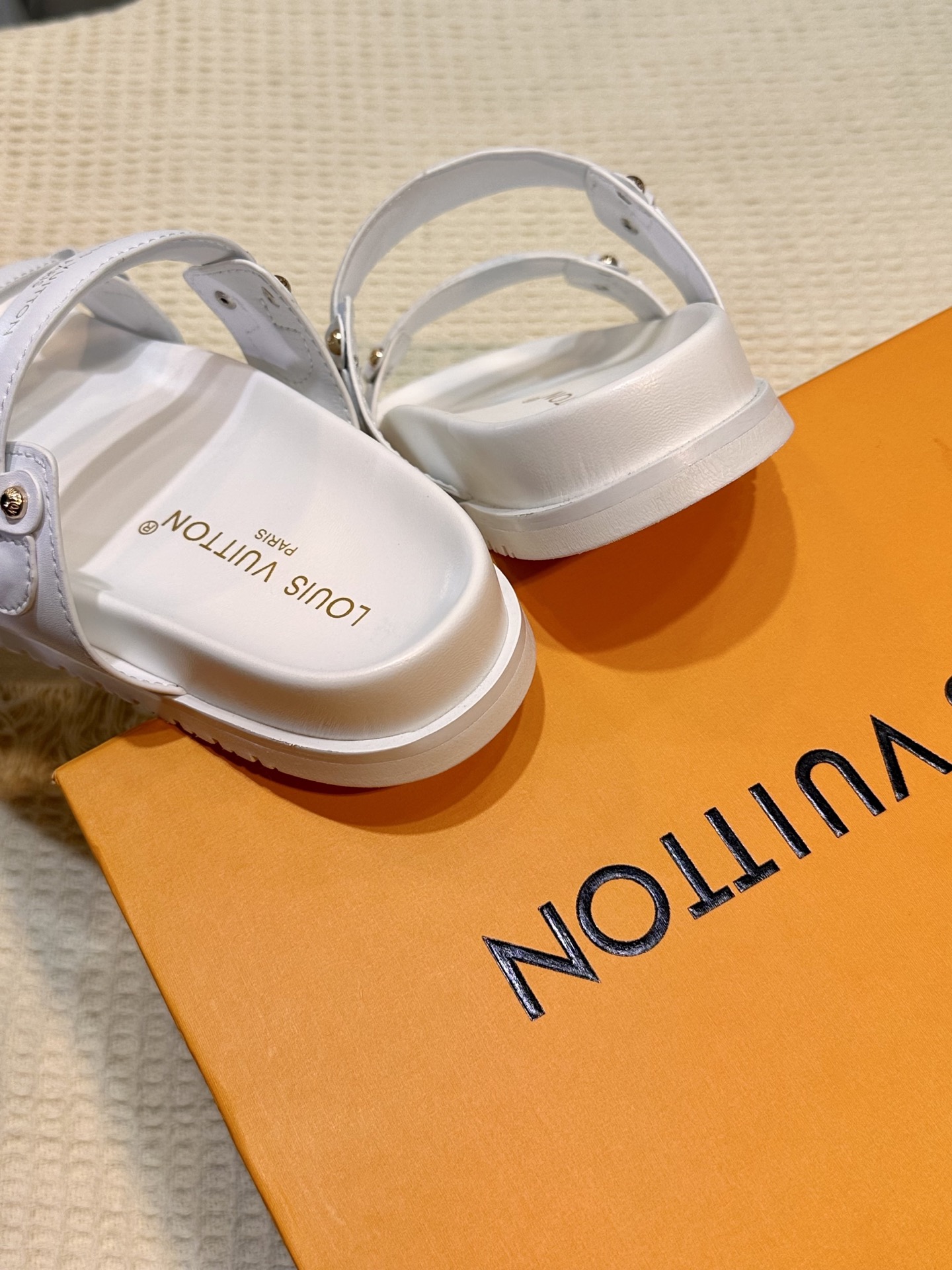 Louis Vuitton Women's White Leather Rivoli Sandal Slides Size 35-40 6 i1742312084110 6530 0 4