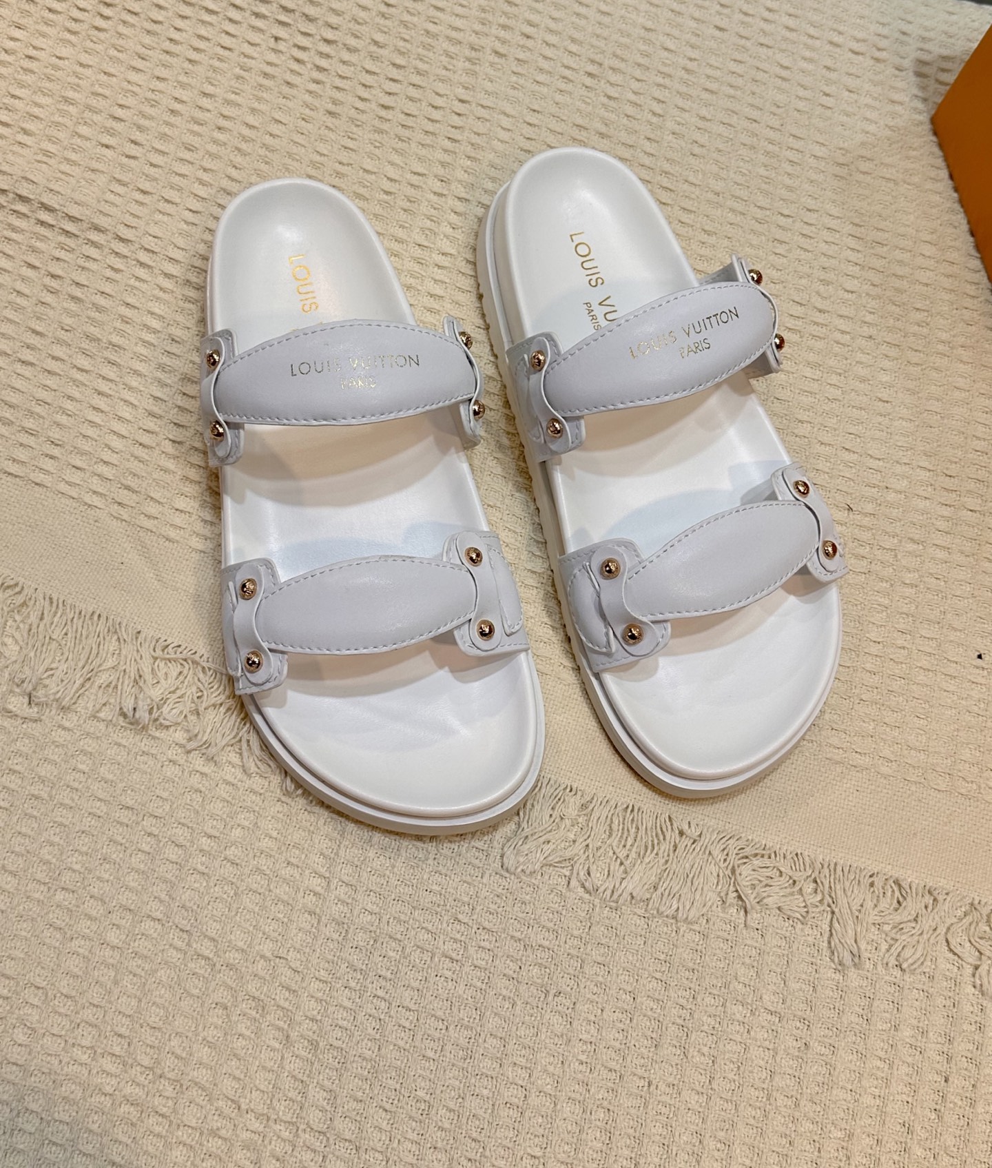 Louis Vuitton Women's White Leather Rivoli Sandal Slides Size 35-40