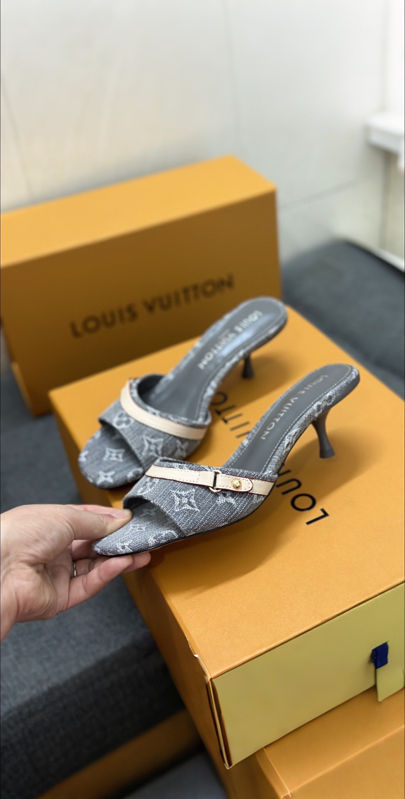 NO:247401,2025 spring VUITTON LOUI.金博￣￣￣￣￣￣￣￣￣ Rubber sole Double-layer genuine leather sole 240 ★Premium version ★Original development Exclusive mold opening ★Size 35/42 Heel height 5.5, high heels, louis vuitton, high heels198609092025春款VUITTON LOUI .馿家￣￣￣￣￣ 橡胶底 双层真皮底240 ★顶级版本  ★原版开发 独家开模 ★码数35/42 跟高5.5,高跟鞋,louis vuitton,high heels,Women's Shoes