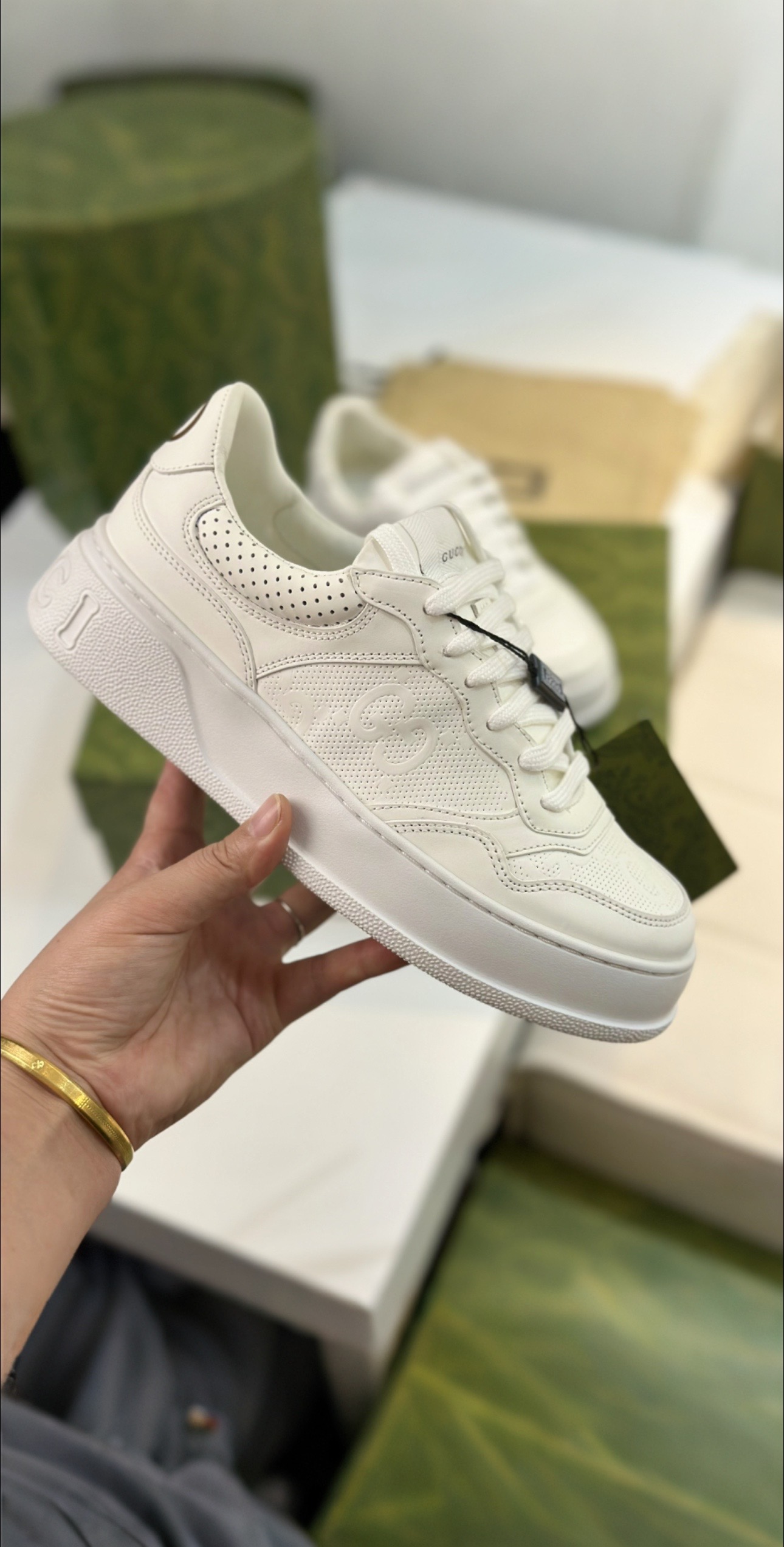 Top Edition Sneakers with White Leather and Zirconium Fabric, Custom-made Sheep Skin, TPU Base - 图片 5