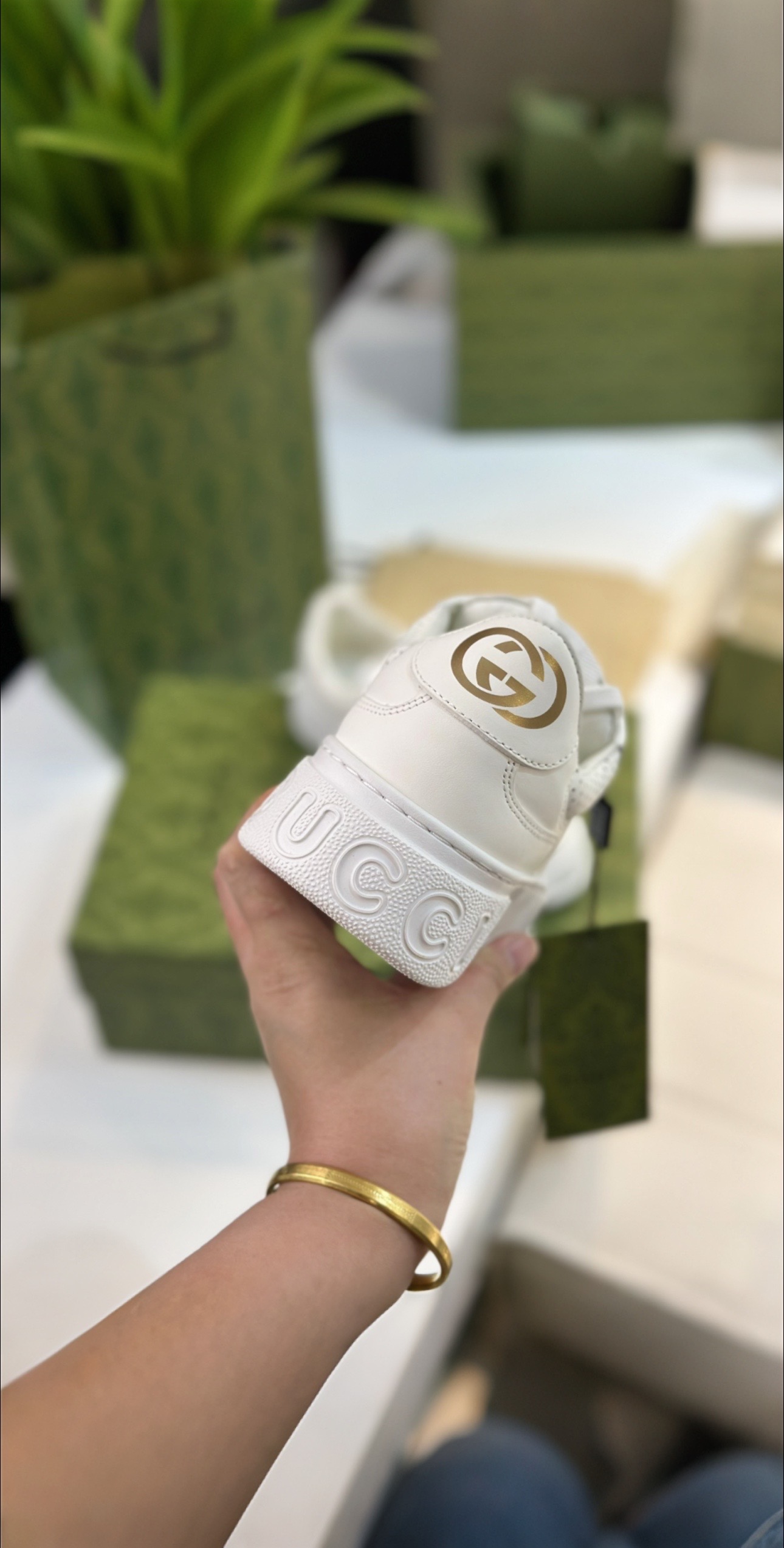Top Edition Sneakers with White Leather and Zirconium Fabric, Custom-made Sheep Skin, TPU Base - 图片 7