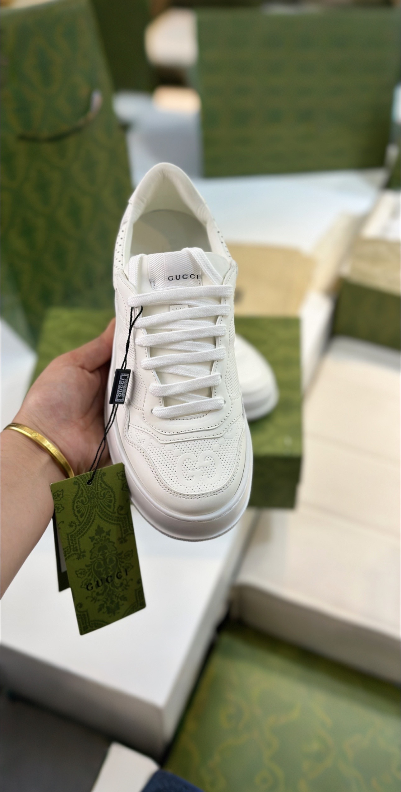 Top Edition Sneakers with White Leather and Zirconium Fabric, Custom-made Sheep Skin, TPU Base - 图片 4