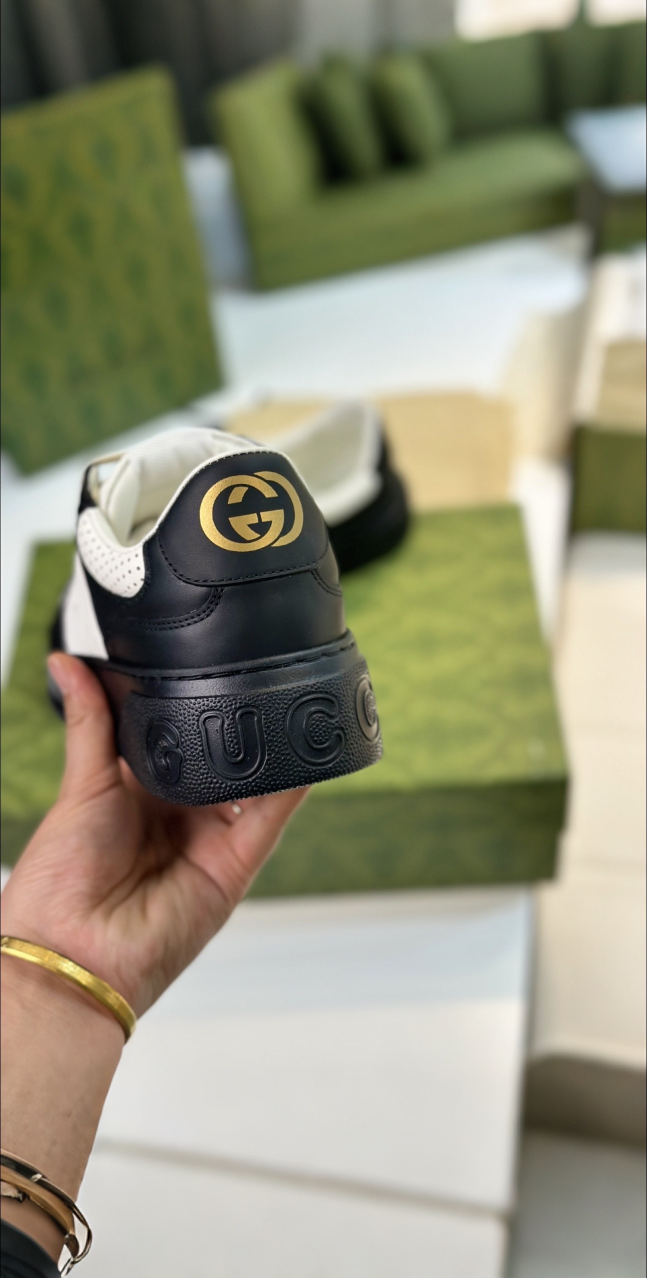 Top Edition Sneakers with White Leather and Zirconium Fabric, Original Design and High Quality. - 图片 5