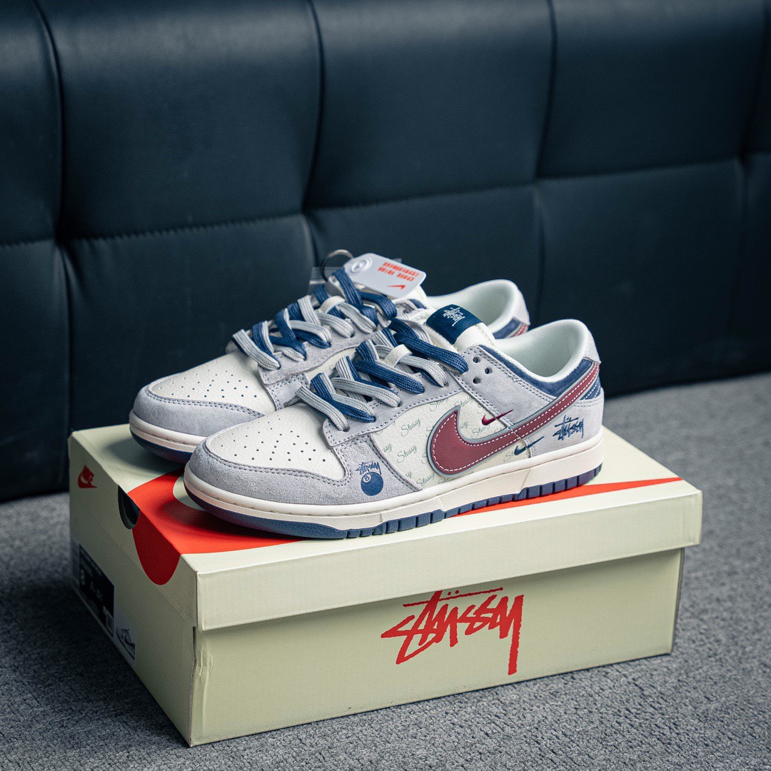 NO:170196,nike dunk full set of original last and original molds to create a perfect fit. Exclusive original aerospace aluminium grinding tool polished sole. Extremely restored toe slope. Unsolved shoe type. Original box. In-ring ceiling technology. Original punching knife. Ultra high cleanliness. Full shoe zero edge leather cutting. Article number dm6868 022 Size 36 37 37.5 38 38.5 39 40 40.5 41 42 42.5 43 44 45, casual shoes/sports shoes, sneakers19860909nike dunk 全套原楦原模倾力打造完美版型 独家原厂航空铝磨具打磨大底 鞋头坡度极致还原 无解鞋型 原盒原配 圈内天花板工艺 原厂冲刀 超高清洁度 全鞋零毛边皮料切割 货号dm6868 022 尺码36 37 37.5 38 38.5 39 40 40.5 41 42 42.5 43 44 45,休闲鞋/运动鞋,sneakers,Women's Shoes