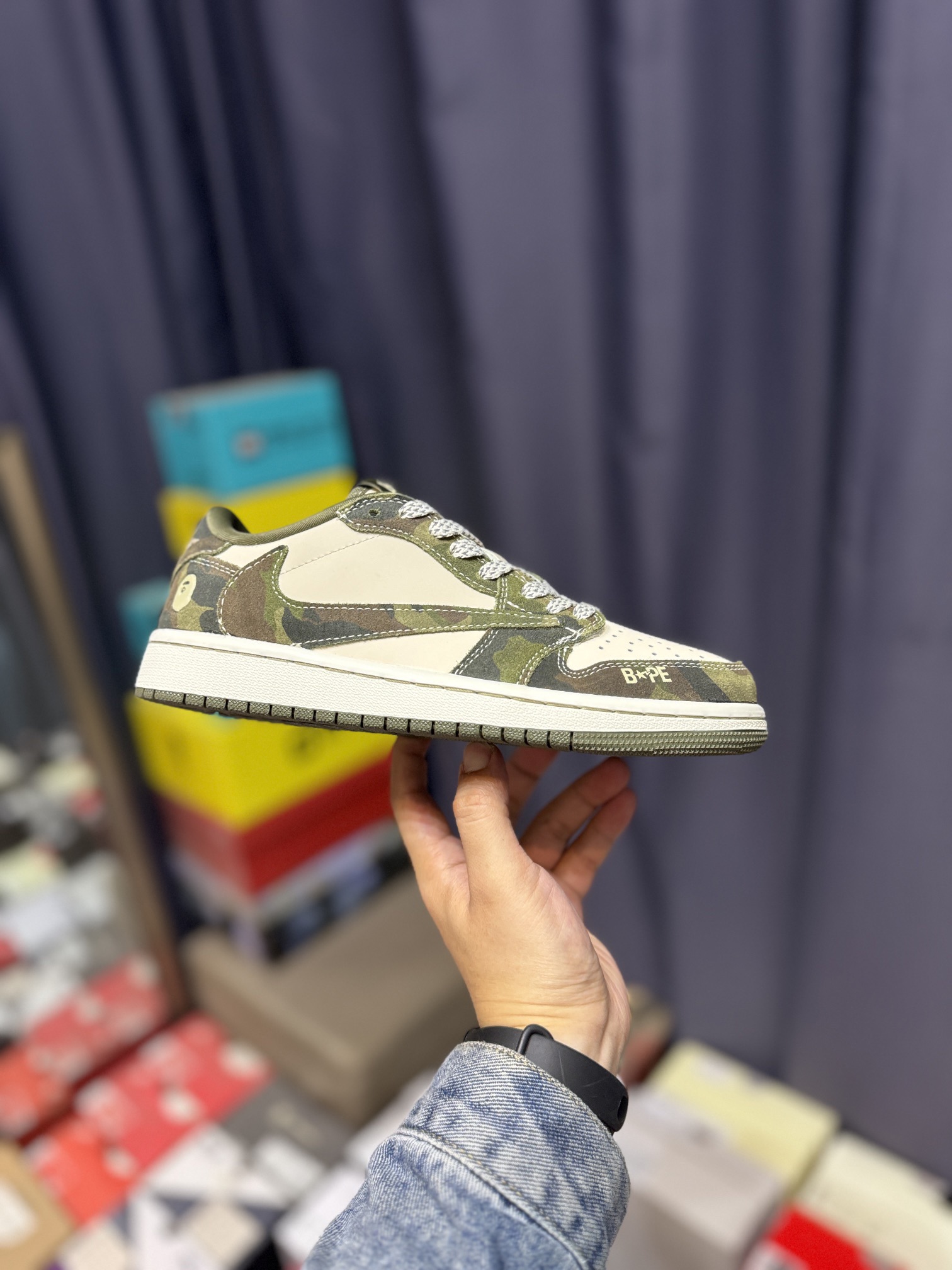 NO:170211,travis scott x fraent design x air 1 low og sp 31 Qiao 1 Co-branded - Military Green Low-top cultural casual shoes ch6336-014 #Multi-party joint cooperation combines travis scott's unique music style, Fujiwara Hiroshi's personalized design style and classic elements of the brand make it a pair of shoes with unique identity and value. The fresh and three-dimensional appearance and joint logo highlight their unique identity. This color scheme shows vitality and fashion sense. Visually eye-catching The texture and delicate details of the shoe body make it look high-end and full of style. This 