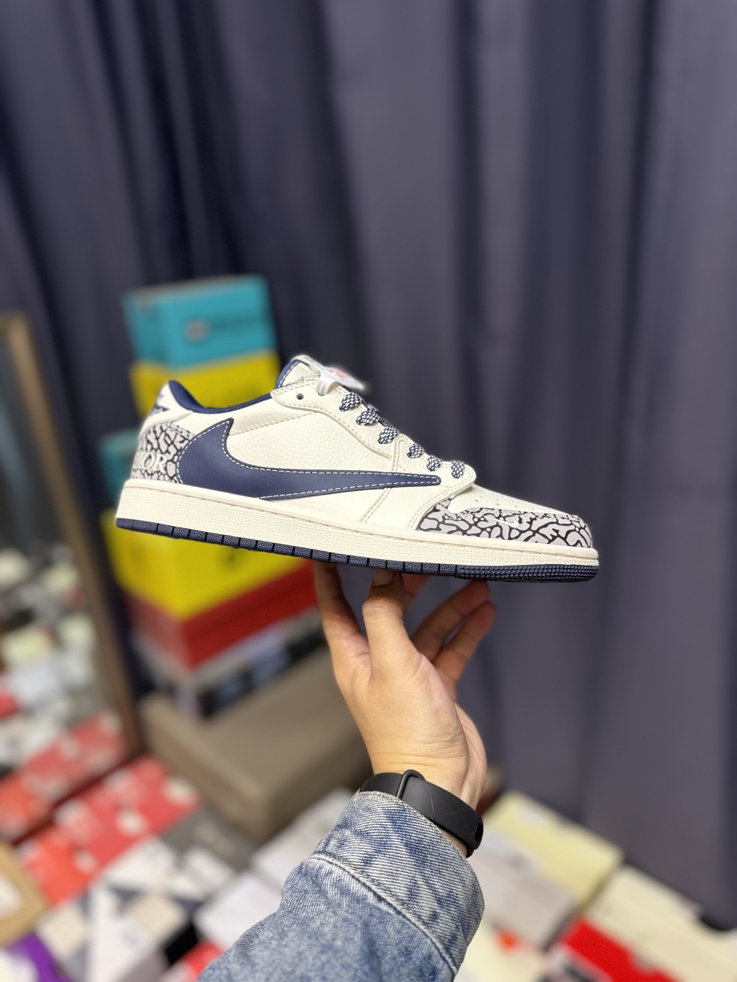 NO:170215,travis scott x fraent design x air 1 low og sp 31 Joe 1 Co-branded - stone pattern Low-top cultural casual shoes cf3688-029 #Multiple-party joint cooperation combines travis scott's unique musical style, Fujiwara Hiroshi's personalized design style and classic elements of the brand make it a pair of shoes with unique identity and value. The fresh and three-dimensional appearance and joint logo highlight their unique identity. This color scheme shows vitality and fashion sense. Visually eye-catching The texture and delicate details of the shoe body make it look high-end and full of style. This 