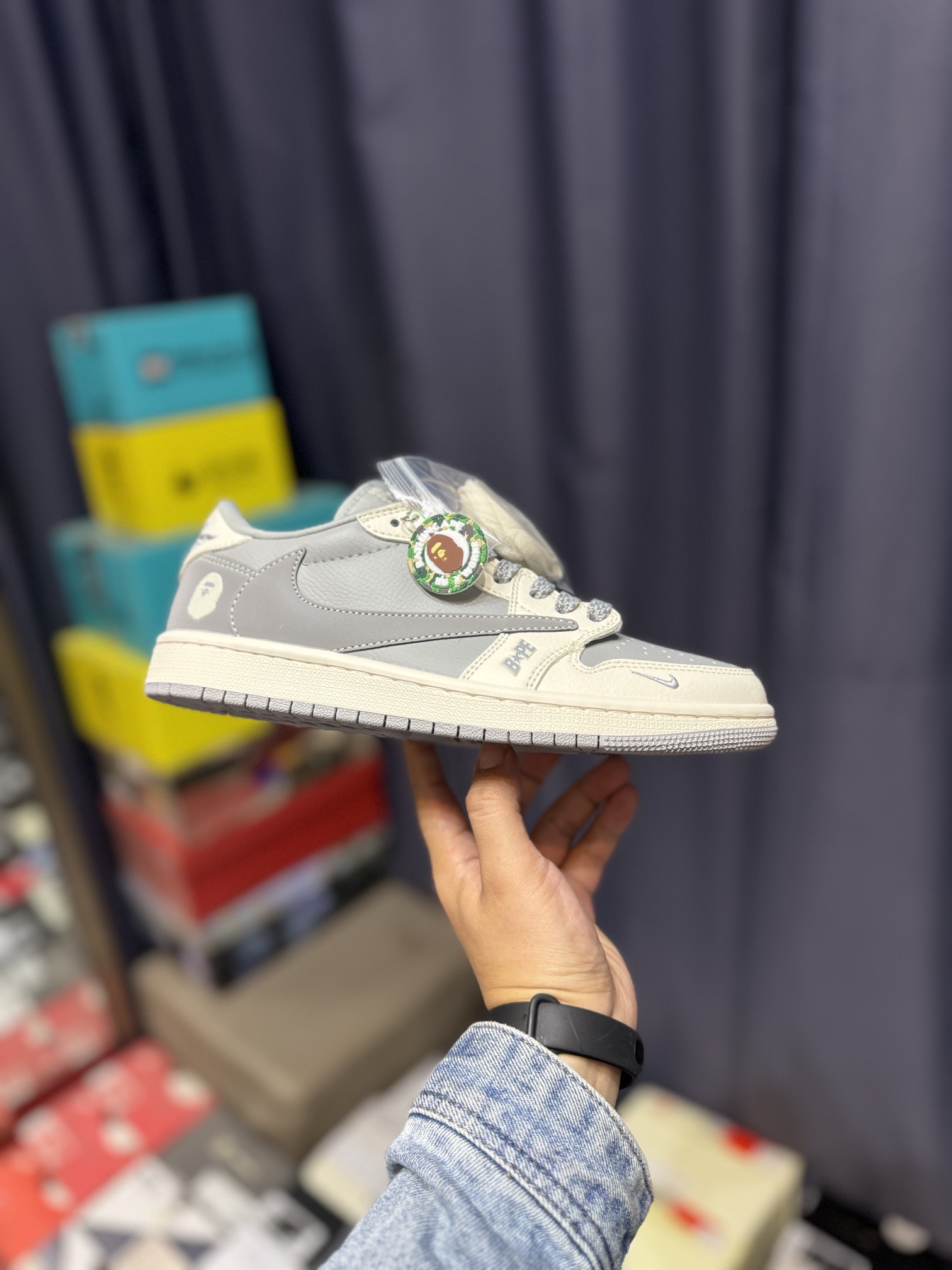 NO:170235,travis scott x fraent design x air 1 low og sp 31 Joe 1 Co-branded - Yueying Gray Low-top cultural casual shoes bb6511-625 #Multi-party joint cooperation combines travis scott's unique musical style, Fujiwara Hiroshi's personalized design style and classic elements of the brand make it a pair of shoes with unique identity and value. The fresh and three-dimensional appearance and joint logo highlight their unique identity. This color scheme shows vitality and fashion sense. Visually eye-catching. The texture and delicate details of the shoe body make it look high-end and full of style. This 