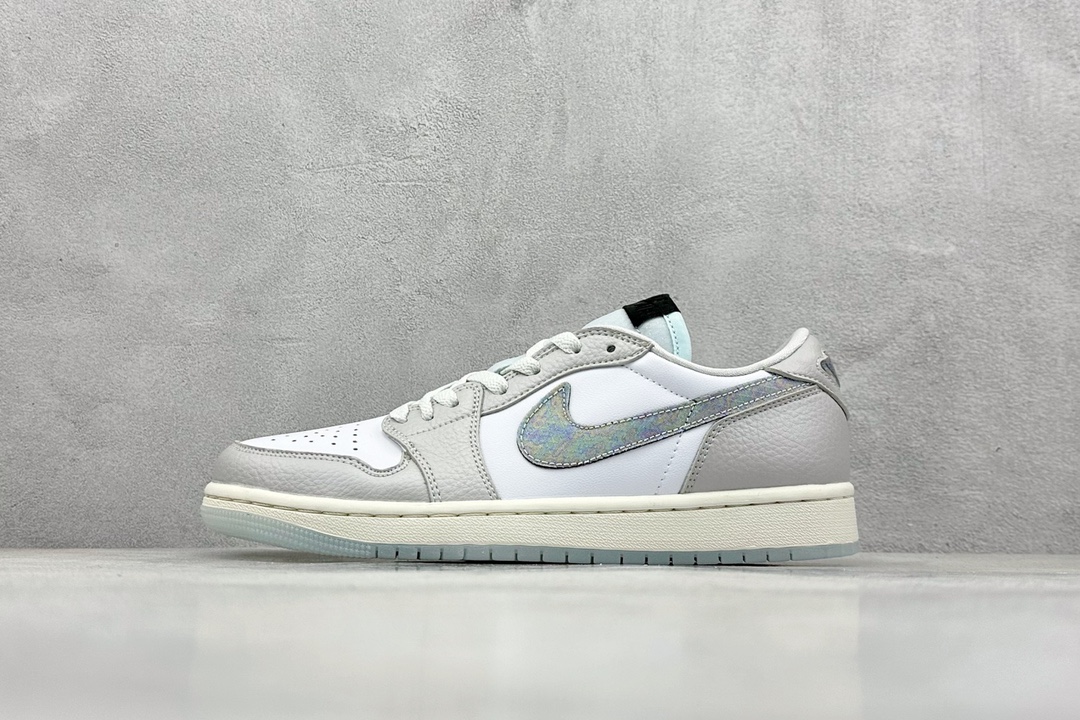 NO:230576,air 1 low Snake Year C Limited 1 Qiao1 low top casual board shoes Synchronous official color scheme The only exclusive top layer leather in the market Original shoe original file development Original leather material Original punched toe Correct full rubber insole Four-wire pull-up Original woven mark Tongue high elastic sponge filling. size 36 36.5 37.5 38 38.5 39 40 40.5 41 42 42.5 43 44 45 46, casual shoes/sports shoes, sneakers19860909air 1 low 蛇年c限定 1乔1低帮休闲板鞋 同步官方配色 市场唯一独家头层皮打造 原鞋原档案开发 原厂皮料 原档冲孔鞋头 正确满胶鞋垫 四线拉帮 原厂织唛标 鞋舌高弹海绵填充. size 36 36.5 37.5 38 38.5 39 40 40.5 41 42 42.5 43 44 45 46,休闲鞋/运动鞋,sneakers,Women's Shoes