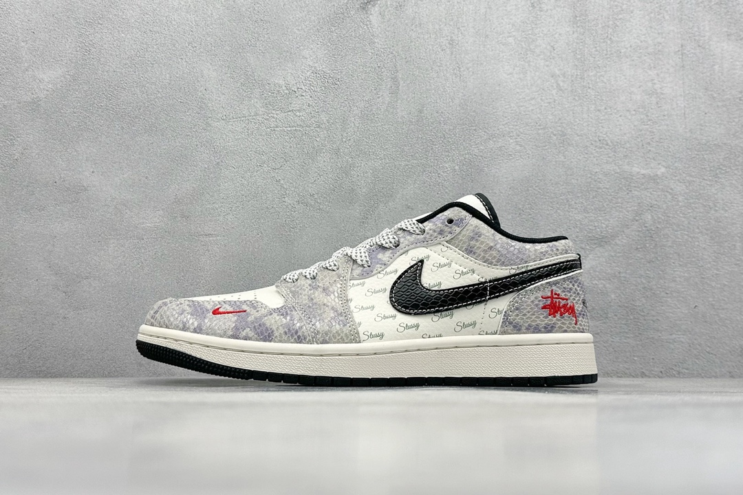 NO:230582,air jordan 1 retro low x stussy limited year of snake, white purple python pattern small hook full of stars Official synchronization new color Original grade product Rejected male sole Three-dimensional shoe type Perfect details High cleanliness Purchase company synchronized raw materials Original flavor Faithful to the original version Number of sizes 36 36.5 37.5 38 38.5 39 40 40.5 41 42 42.5 43 44 44.5 45, casual shoes/sports shoes, sneakers19860909air jordan 1 retro low x stussy 蛇年限定 白紫蟒纹小钩满天星 官方同步新色 原装级产物 拒绝公底 立体鞋型 细节完美 高清洁度 购置公司同步原材料 原汁原味 忠于原版 码数36 36.5 37.5 38 38.5 39 40 40.5 41 42 42.5 43 44 44.5 45,休闲鞋/运动鞋,sneakers,Women's Shoes