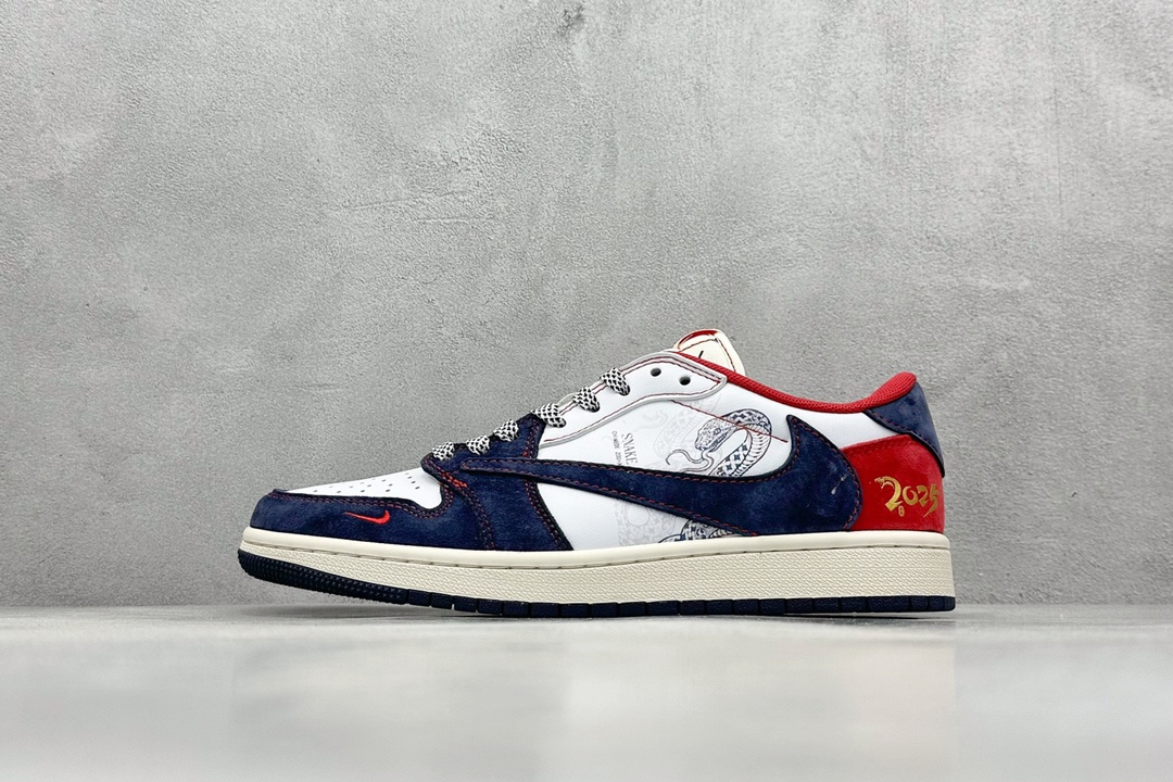 NO:230444,travis scott x air 1 low Snake year limited air 1 low Reverse white, blue, red hook full of star barb Pure original version The whole shoe uses original head leather, solid materials, finely crafted, extremely restored shoe shape, improved flying wing 3D printing, deep three-dimensional, four-line midsole pull-up leather material selection, steel stamp, back glue, all new batch Original original molded large sole all shoe original customized leather material, delicate feel, correct folding process, perfect details interpretation size36 36.5 37.5 38 38.5 39 40 40.5 41 42 42.5 43 44 44.5 45, casual shoes/sports shoes, sneakers19860909travis scott x air 1 low 蛇年限定 air 1 low 反转白蓝红小钩满天星倒钩 纯原版本 全鞋采用原装头层皮,用料扎实 精雕细琢 鞋型极致还原 飞翼3d打印改良 深度立体 四线中底拉帮皮料选材 钢印 背胶一应俱全 全新批次 原装原模大底全鞋原厂定制皮料,手感细腻正确折边工艺 完美细节诠释 size36 36.5 37.5 38 38.5 39 40 40.5 41 42 42.5 43 44 44.5 45,休闲鞋/运动鞋,sneakers,Women's Shoes