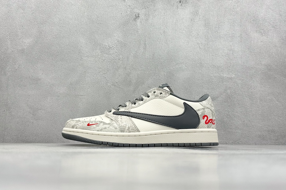 NO:230465,travis scott x fraent design x air 1 low og sp 31 Joe 1 Snake Year Limited Gray Snake Scale Gray hook Low-top cultural casual board shoes #Multi-party joint cooperation combines travis scott's unique musical style, Fujiwara Hiroshi's personality design style and classic elements of the brand make it a pair of shoes with unique identity and value. The fresh and three-dimensional appearance and joint logo highlight their unique identity. This color scheme shows vitality and fashion sense. Visually eye-catching The texture and delicate details of the shoe body make it look high-end and full of style. This 