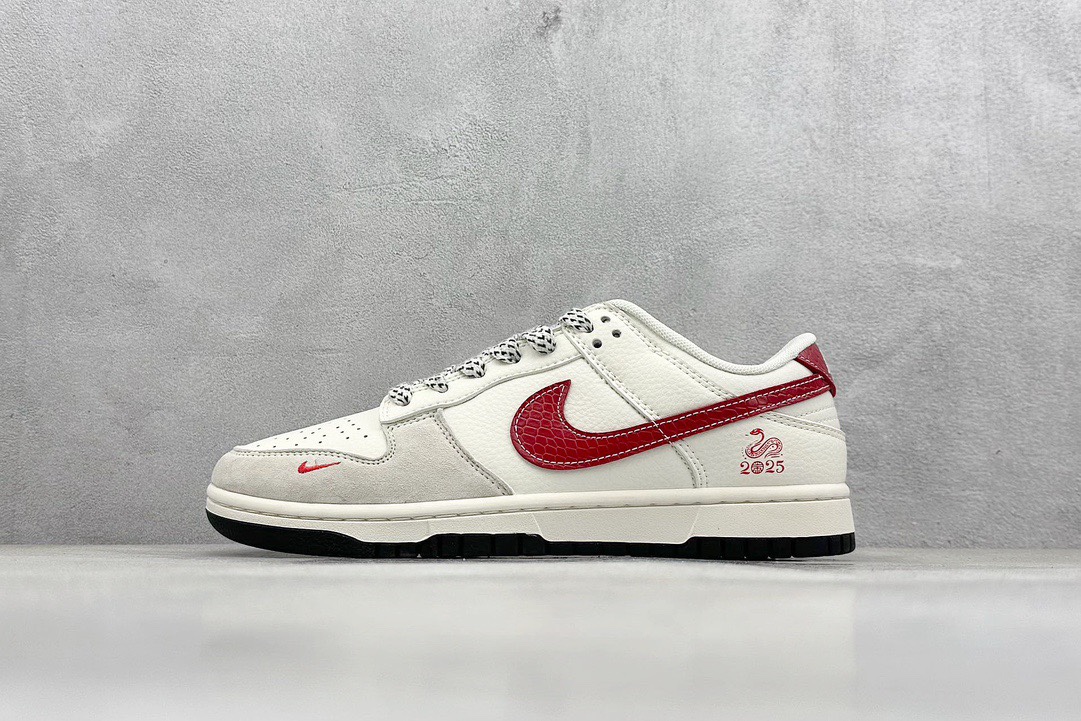 NO:230477,a nike sb dunk low Snake year limited edition beige red hook full of starry sky Production company-level highly recommended Original head layer material Exclusive version distillation processing brings better visual and foot experience Large factory pure original quality shipment Cleanliness Electric embroidery process Clean cut without any burrs Perfect details Size 36 36.5 37.5 38 38.5 39 40 40.5 41 42 42.5 43 44 44.5 45, casual shoes/sports shoes, sneakers19860909a nike sb dunk low 蛇年限定 米白红小钩满天星 公司级出品 极力推荐 原装头层材料 独家版型蒸餾加工 帶來的是更好的视觉和脚感体验 大厂纯原品质出货 清洁度 电绣工艺 皮料切割干净无任何毛边 细节完美 尺码 36 36.5 37.5 38 38.5 39 40 40.5 41 42 42.5 43 44 44.5 45,休闲鞋/运动鞋,sneakers,Women's Shoes