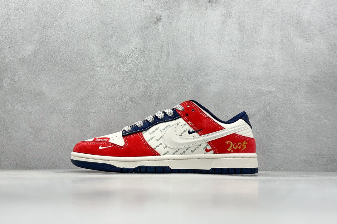 NO:230462,nike sb dunk low x supreme limited snake year white and red hook full of stars produced by Pure Original factory highly recommended Original head layer material Exclusive version distillation processing brings better visual and foot experience Large factory pure original quality shipment Cleanliness Electric embroidery process Clean cut without any burrs Perfect details Size 36 36.5 37.5 38 38.5 39 40 40.5 41 42 42.5 43 44 44.5 45, casual shoes/sports shoes, sneakers19860909nike sb dunk low x supreme 蛇年限定 白红小钩满天星 纯原大厂出品 极力推荐 原装头层材料 独家版型蒸餾加工 帶來的是更好的视觉和脚感体验 大厂纯原品质出货 清洁度 电绣工艺 皮料切割干净无任何毛边 细节完美 尺码36 36.5 37.5 38 38.5 39 40 40.5 41 42 42.5 43 44 44.5 45,休闲鞋/运动鞋,sneakers,Women's Shoes