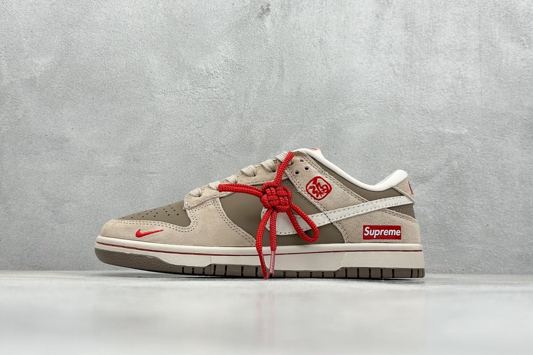 NO:230505,nike sb dunk low x supreme limited snake year brown and red hook pure original manufacturer highly recommended original head layer material Exclusive version distillation processing brings better visual and foot experience Large factory pure original quality shipment Cleanliness Electric embroidery process Clean cut without any burrs Perfect details Size 36 36.5 37.5 38 38.5 39 40 40.5 41 42 42.5 43 44 44.5 45, casual shoes/sports shoes, sneakers19860909nike sb dunk low x supreme 蛇年限定 棕红小钩 纯原大厂出品 极力推荐 原装头层材料 独家版型蒸餾加工 帶來的是更好的视觉和脚感体验 大厂纯原品质出货 清洁度 电绣工艺 皮料切割干净无任何毛边 细节完美 尺码36 36.5 37.5 38 38.5 39 40 40.5 41 42 42.5 43 44 44.5 45,休闲鞋/运动鞋,sneakers,Women's Shoes