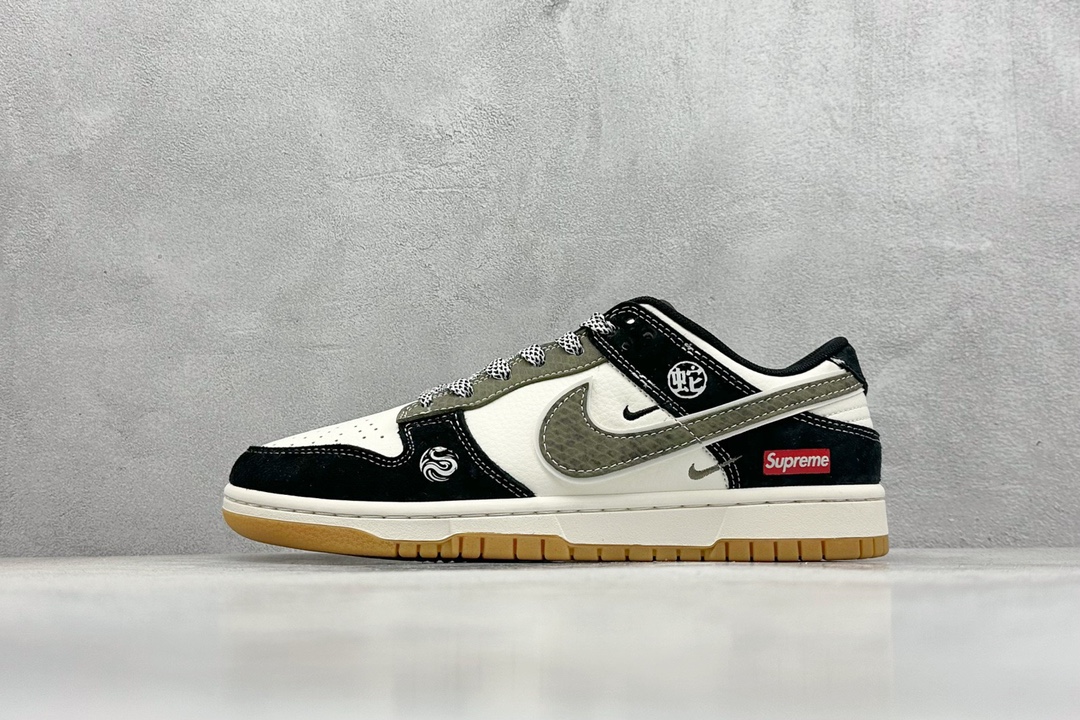 NO:230542,nike sb dunk low x supreme limited snake year white black and green hooks full of stars produced by Pure Original factory highly recommended Original head layer material Exclusive version distillation processing brings better visual and foot experience Large factory pure original quality shipment Cleanliness Electric embroidery process Clean cut without any burrs Perfect details Size 36 36.5 37.5 38 38.5 39 40 40.5 41 42 42.5 43 44 44.5 45, casual shoes/sports shoes, sneakers19860909nike sb dunk low x supreme 蛇年限定 白黑绿小钩满天星 纯原大厂出品 极力推荐 原装头层材料 独家版型蒸餾加工 帶來的是更好的视觉和脚感体验 大厂纯原品质出货 清洁度 电绣工艺 皮料切割干净无任何毛边 细节完美 尺码36 36.5 37.5 38 38.5 39 40 40.5 41 42 42.5 43 44 44.5 45,休闲鞋/运动鞋,sneakers,Women's Shoes