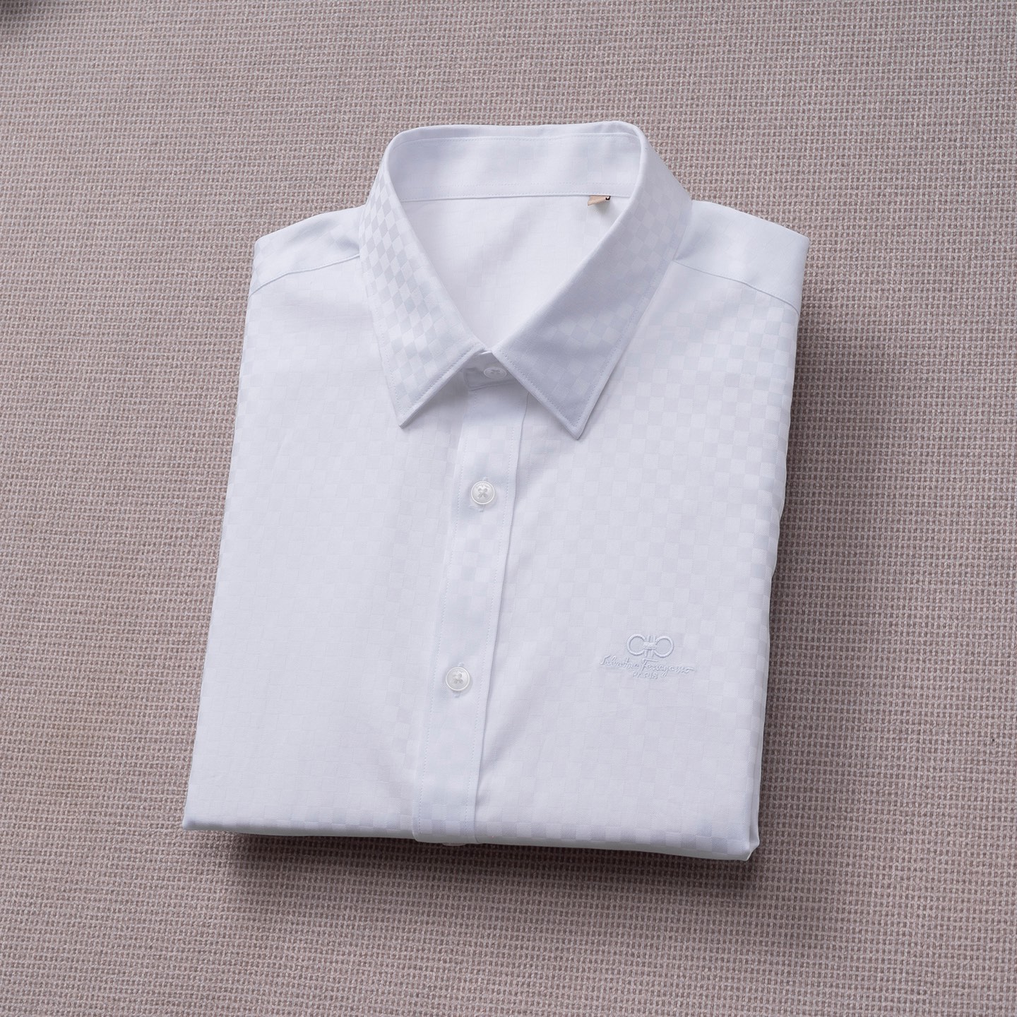 【新品上市】Salvator*Fer*agamo/菲拉26春夏商务休闲经典款长袖衬衫！高端的时尚美学设计