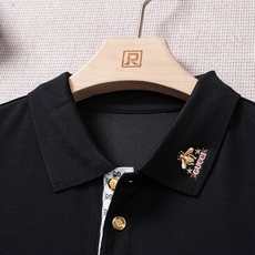 【新品上市】 G家26春夏时装款短袖丝光珠地棉马球POLO衫!面料甄选光照极好的上等长绒棉花原料,经过百 【新品上市】 G家26春夏时装款短袖丝光珠地棉马球POLO衫!面料甄选光照极好的上等长绒棉花原料,经过百