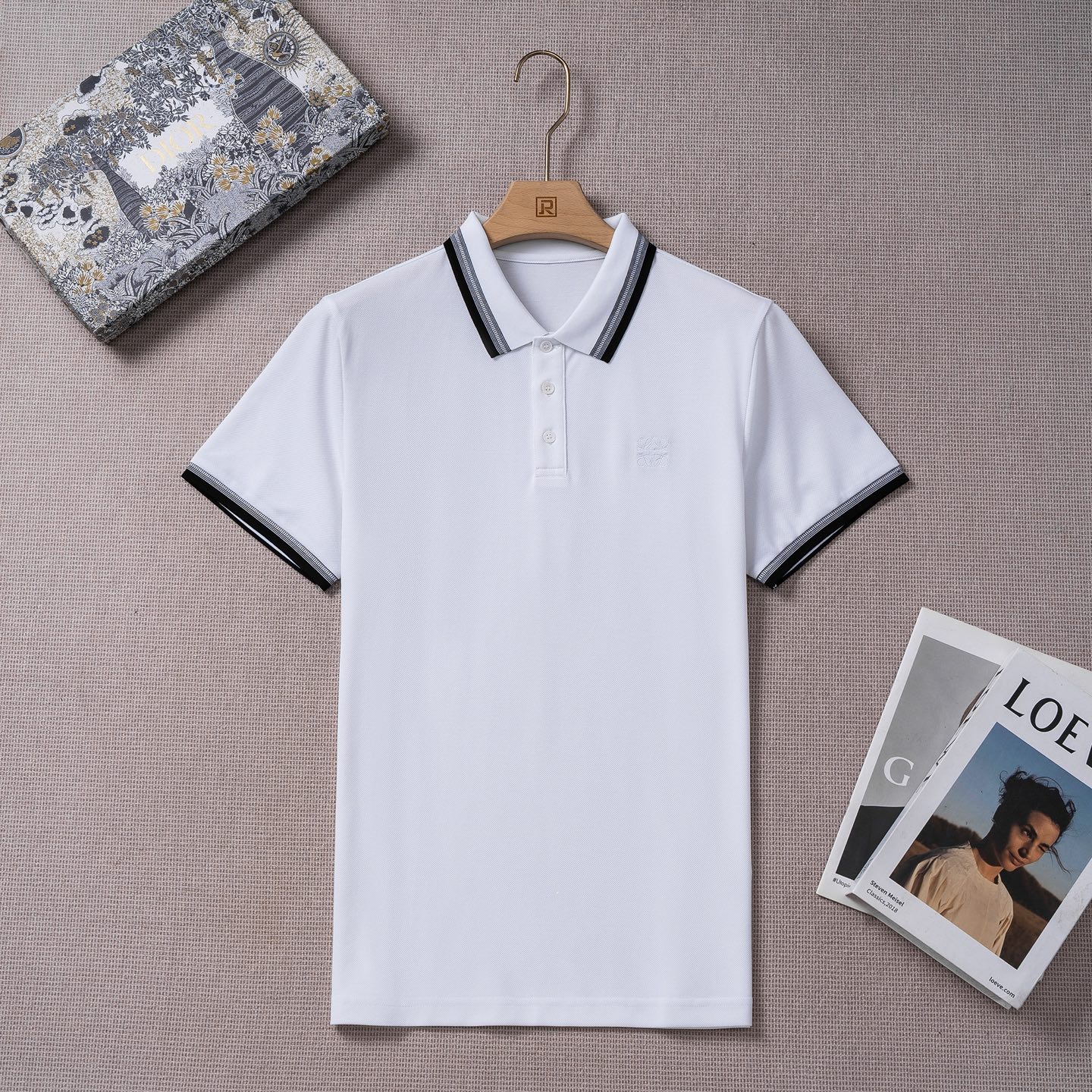 【新品上市】LO*WE/罗*意威26春夏时装款短袖丝光珠地棉马球POLO衫！甄选光照极好的上等长绒棉花原