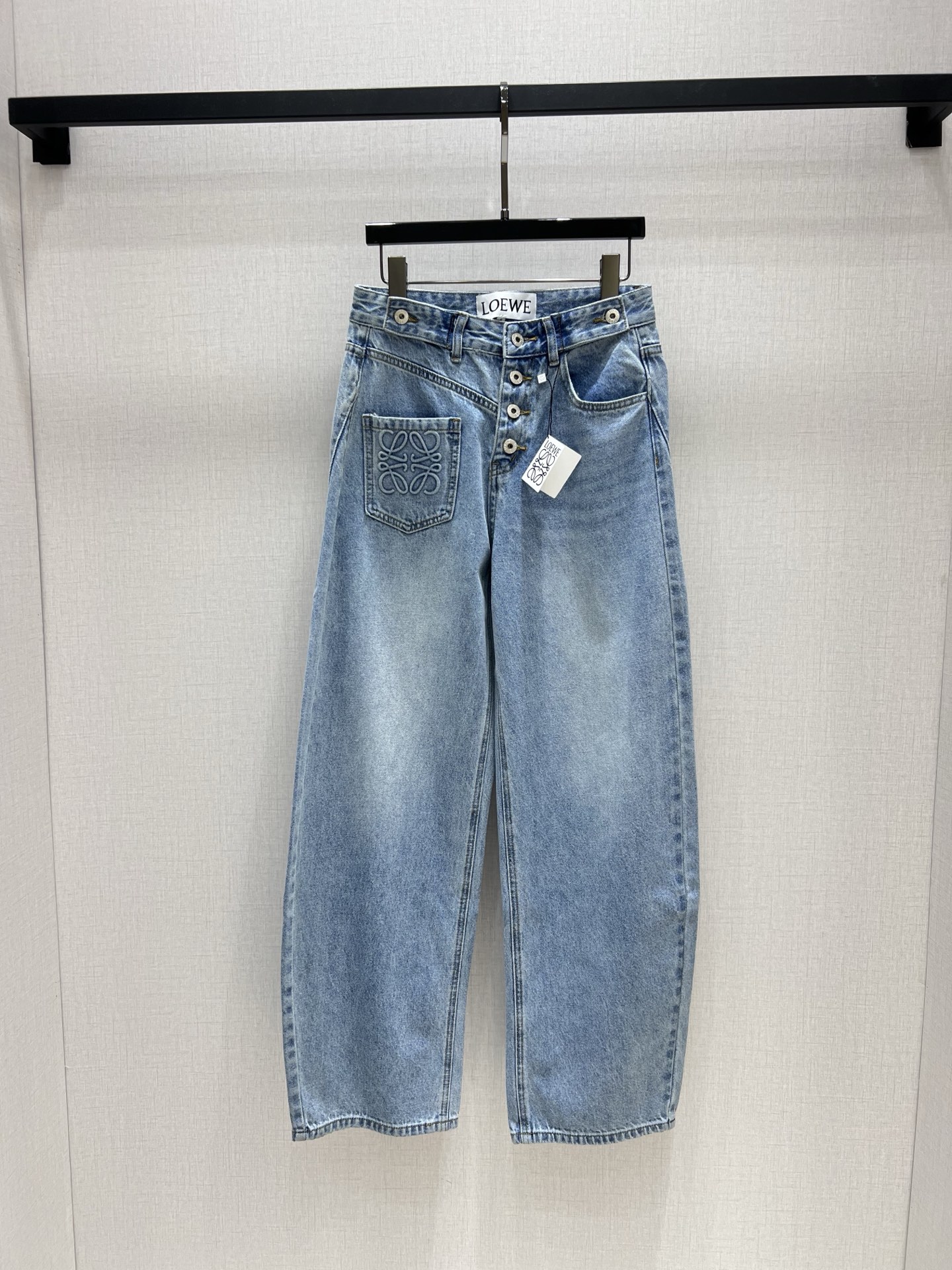 Loewe Women's High-Waisted Wide-Leg Jeans with Embossed Logo Pocket 2 i1744719360034 3901 0 0