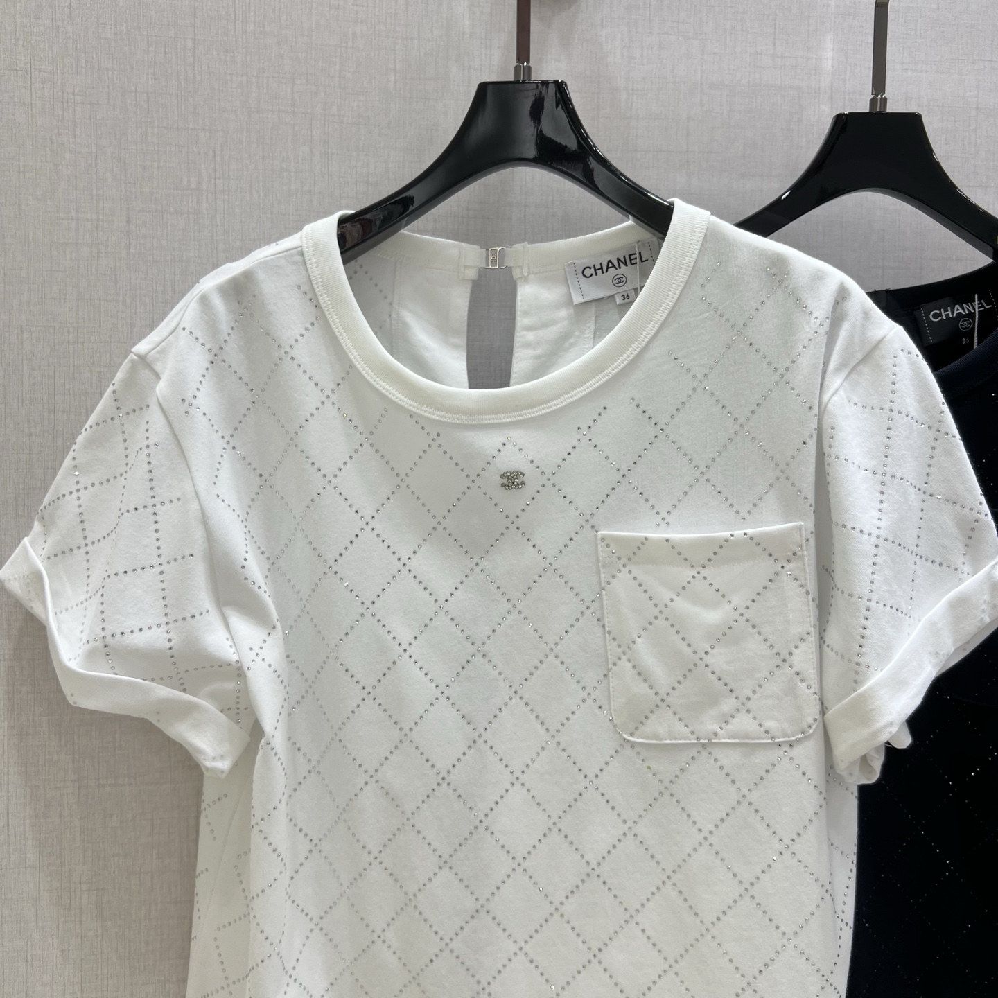 CHA 2024/2025 Spring/Summer Rhinestone Embellished Cotton Short Sleeve T-Shirt 4 i1745149529027 7072 0 2