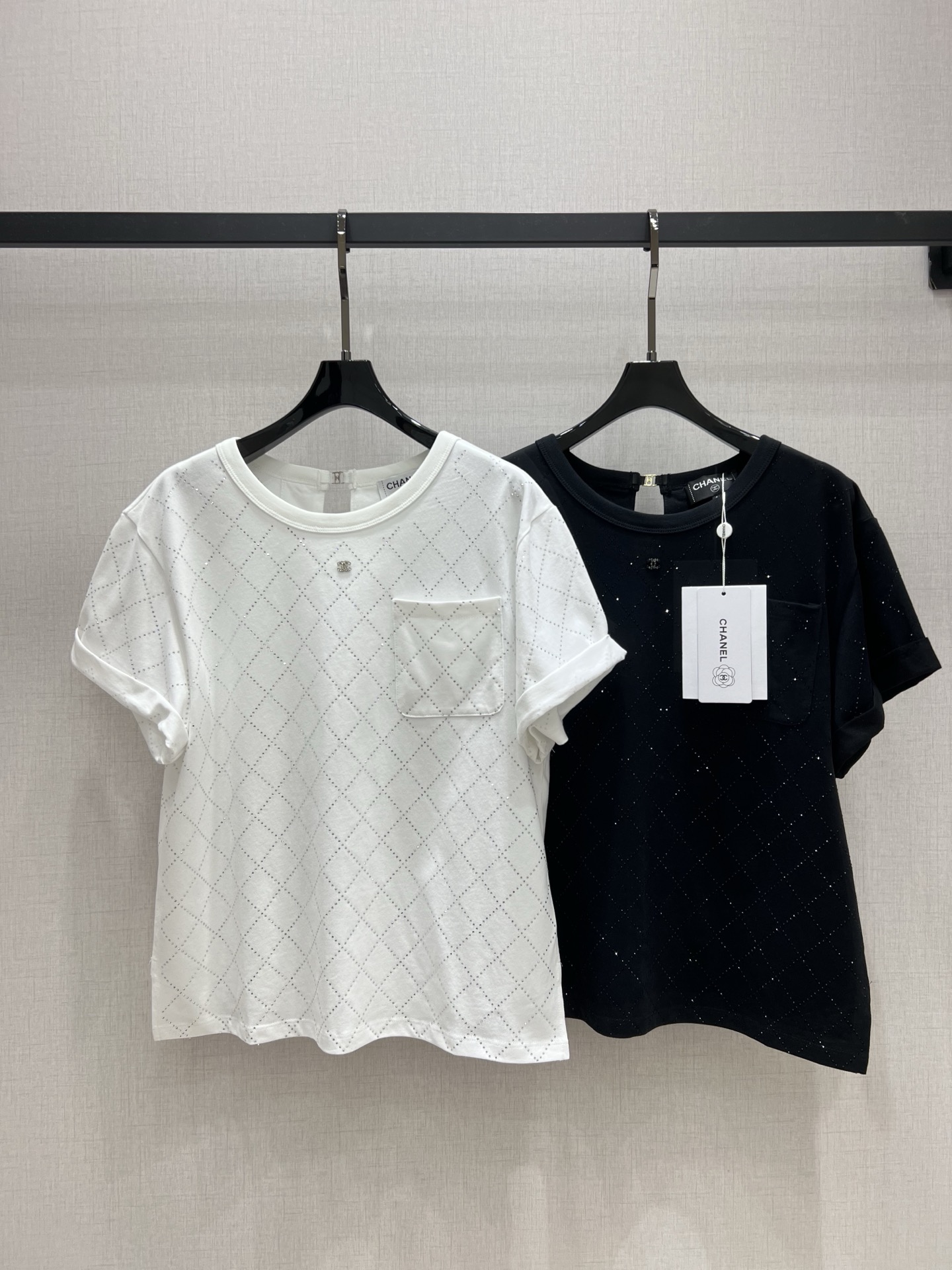 CHA 2024/2025 Spring/Summer Rhinestone Embellished Cotton Short Sleeve T-Shirt 2 i1745149529137 6999 0 0
