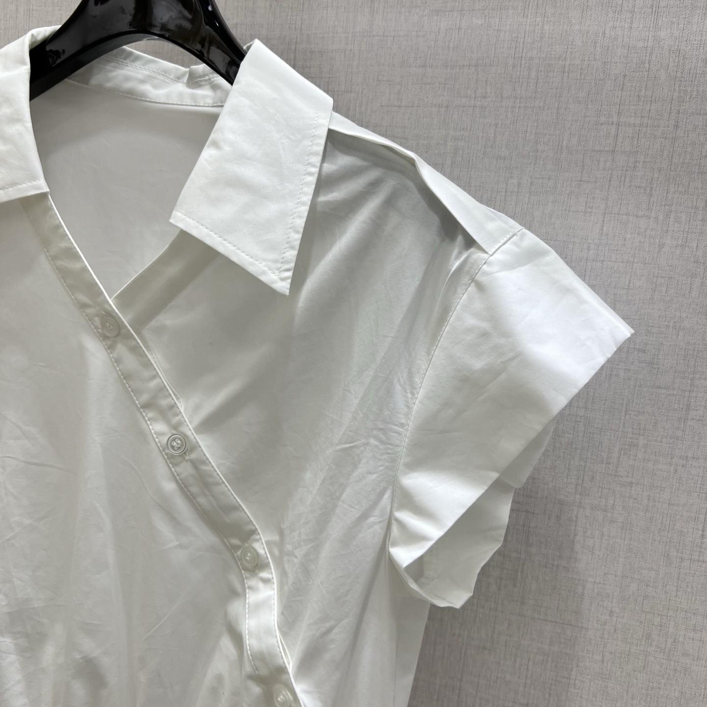 Dior 2025 Spring/Summer Shirt Dress - Delicate, Soft, and Classic Style 5 i1745163128611 1620 0 3