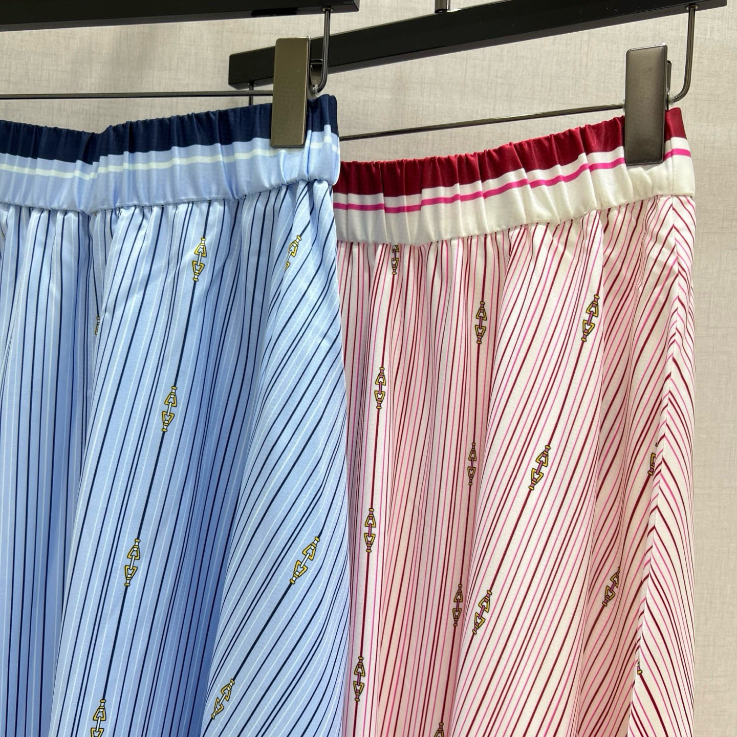 Striped Pocket Long Skirt - Elegant & Comfortable Spring/Summer 2025 Collection 3 i1745418040903 2647 0 1