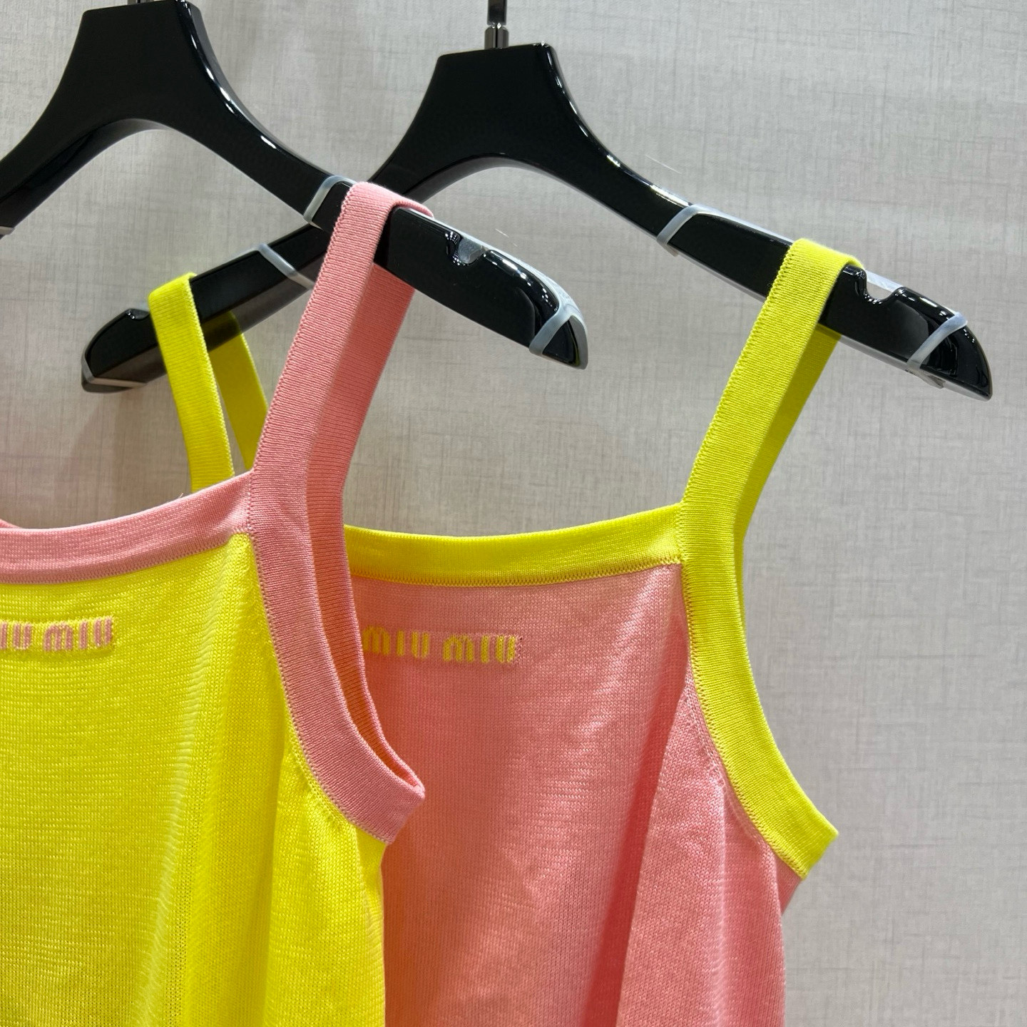 Miu Miu Sleeveless Wool Blend Tank Top with Logo 3 i1745418143379 452 0 1