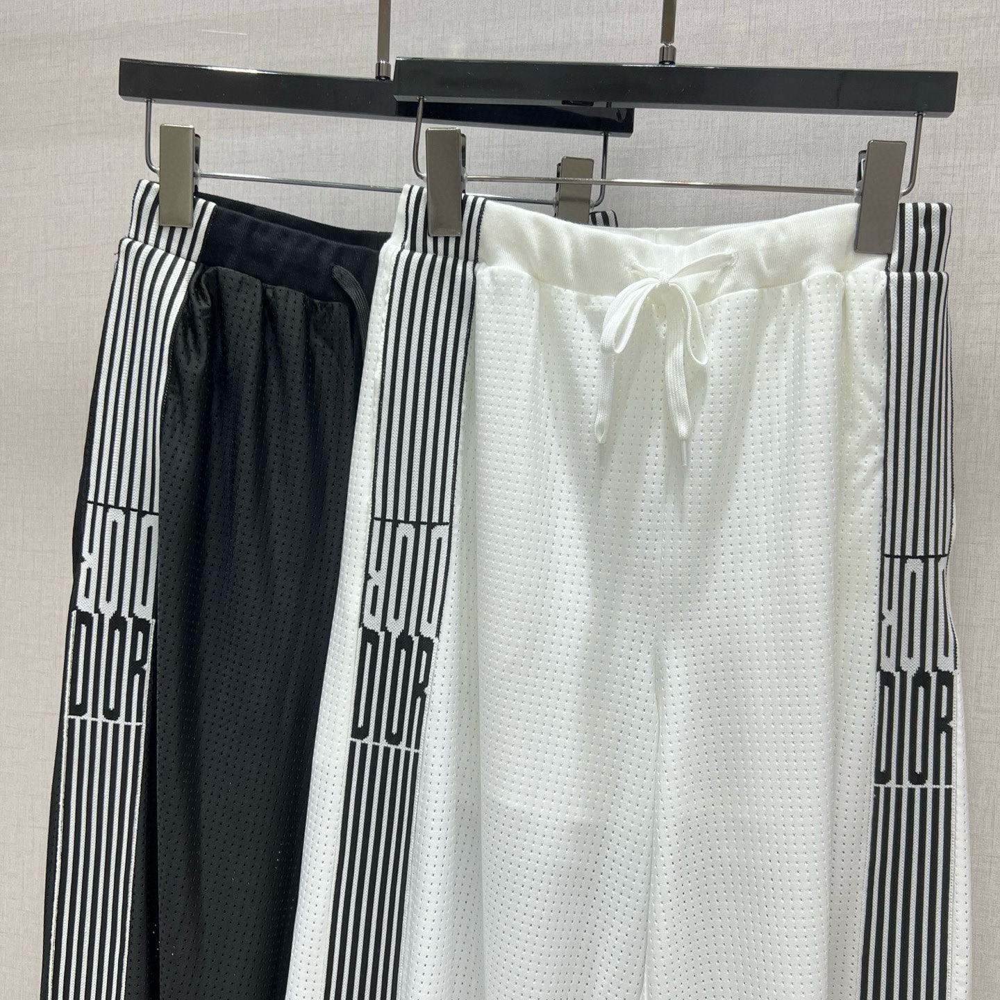 Dior Logo Webbing Straight-Leg Pants - Lightweight & Breathable 6 i1746165712714 1004 0 4