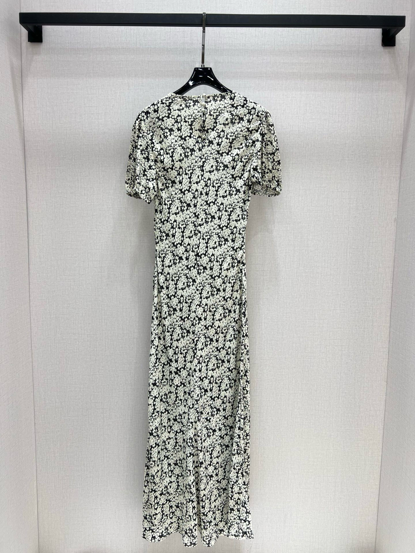 Elegant Floral Print Midi Dress - Effortless Style for Work & Leisure 9 i1746366097659 6853 0 7