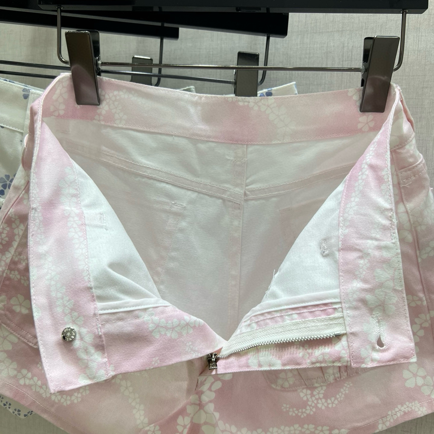 CHA 2025 Spring/Summer Printed Pocket Shorts - Fashion-Forward & Versatile 5 i1746559418011 9449 0 3