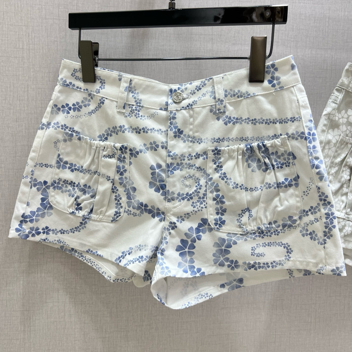 CHA 2025 Spring/Summer Printed Pocket Shorts - Fashion-Forward & Versatile 3 i1746559418187 200 0 1