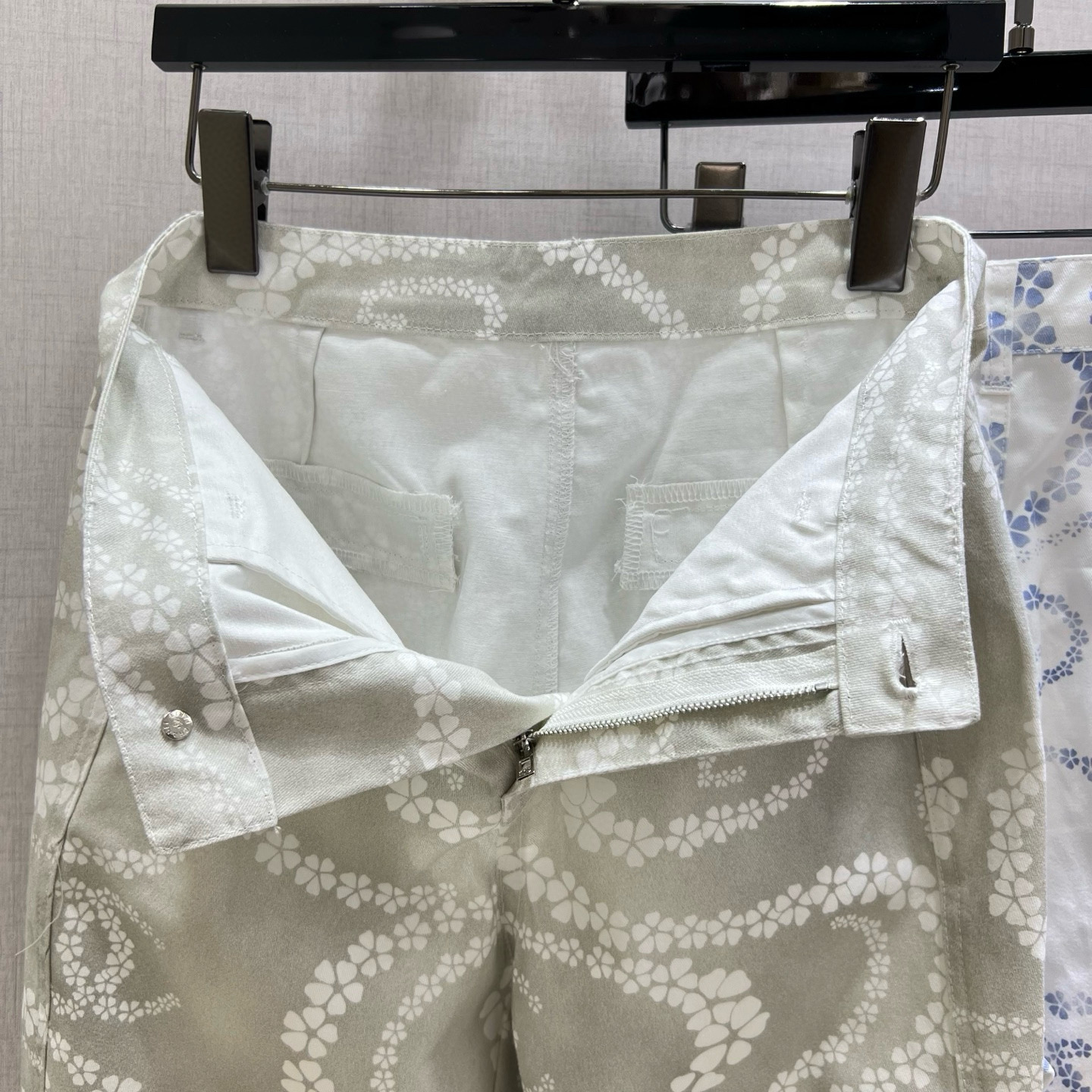 CHA 2025 Spring/Summer Printed Straight-Leg Pants - Stylish & Comfortable 3 i1746613552031 7677 0 1
