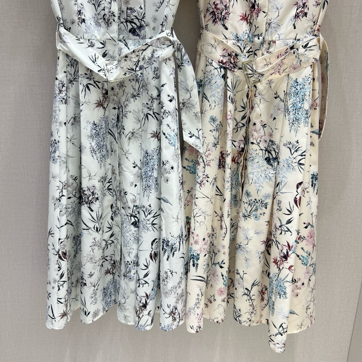 DIO 2025 Spring/Summer Printed Short Sleeve Dress - Elegant & Luxurious 5 i1746896999206 8631 0 3