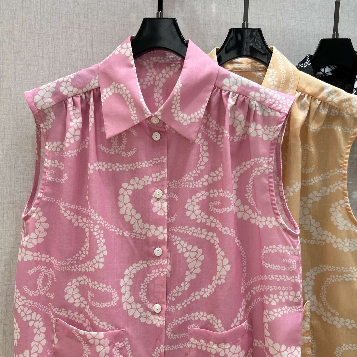 Chanel Sleeveless Printed Top - 2024 New Collection, Candy Color Design 4 i1747160312860 368 0 2
