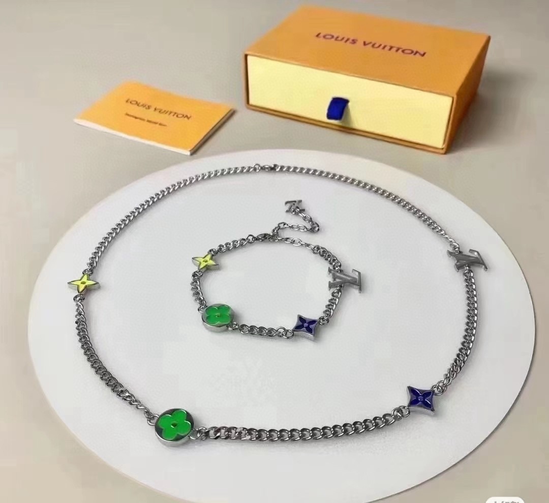 _dpw9sF3m4-BAO2VY_u2wEu4OQPeBpuMv3hduuvQ