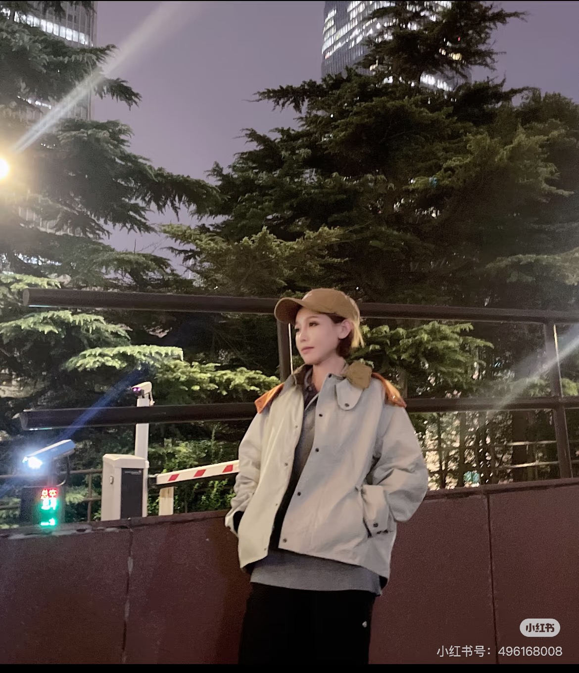 _dsb9s2T-dfm5_HIjbC7WblMm_pv1cQ6G1ofAUqg