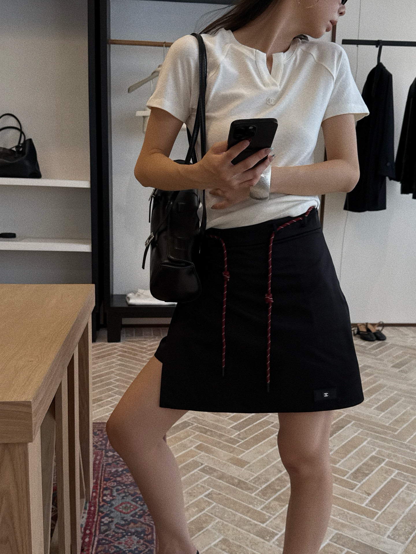 [Chanel Women