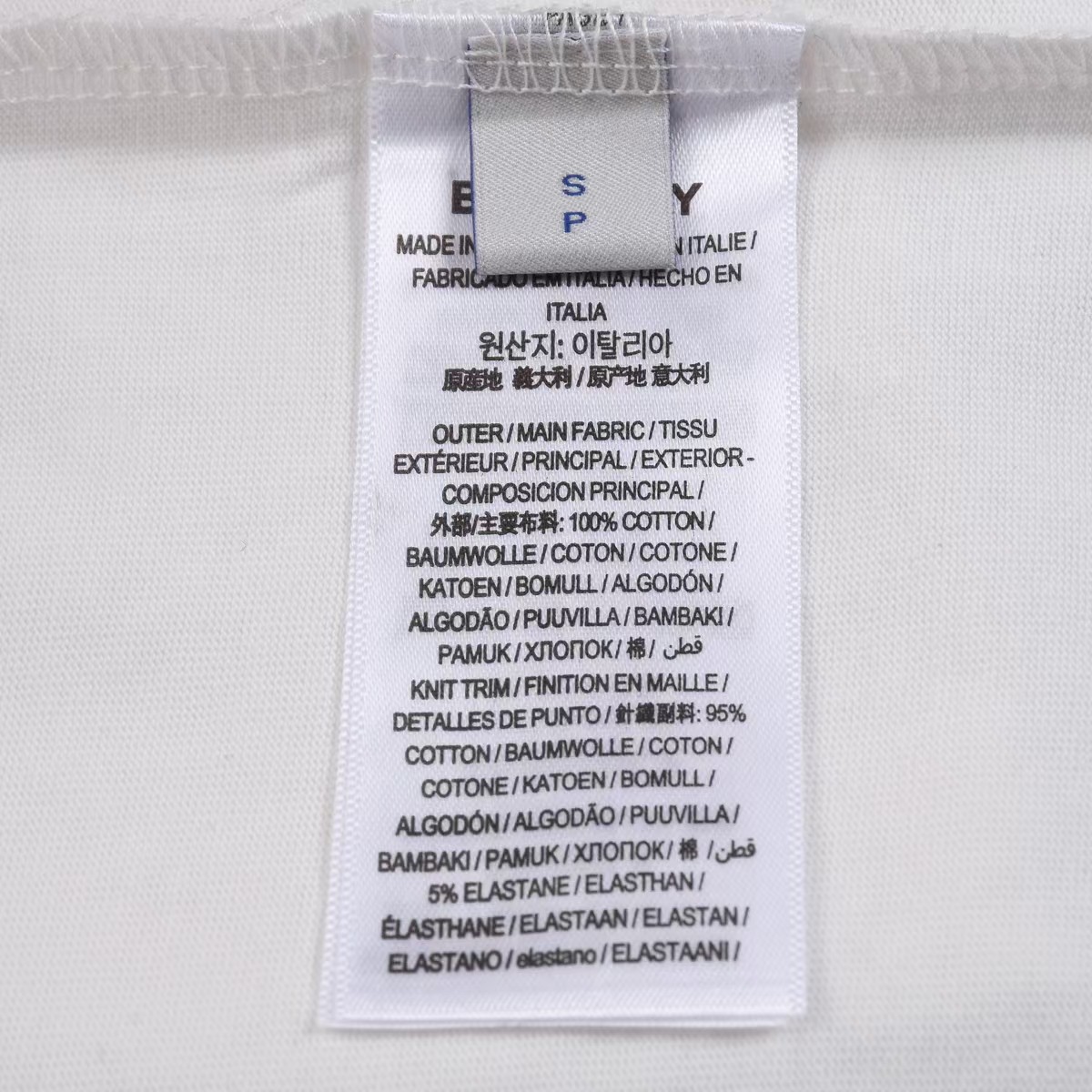 Burberry Printed Crewneck T-Shirt with Hat Graphic - Stylish Tee for Men 7 a1749486594577 1882