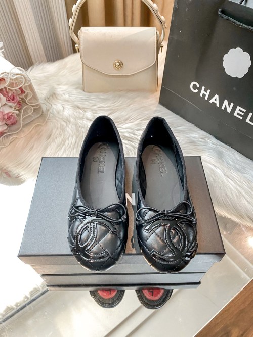 Chanel Ballet Flats - Elegant Quilted Design, Comfortable & Stylish Shoes 1 Chanel Ballet Flats - Elegant Quilted Design, Comfortable & Stylish Shoes