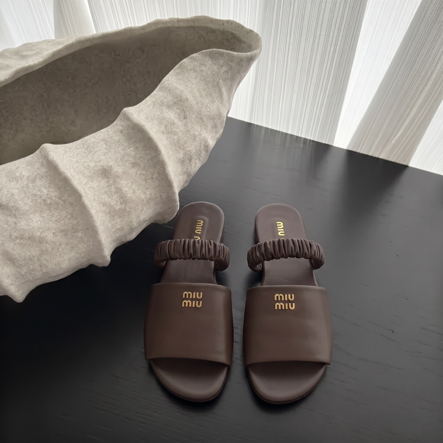 miumiu] Slides: Hot new arrival sandals, 1 product that has been selling 2