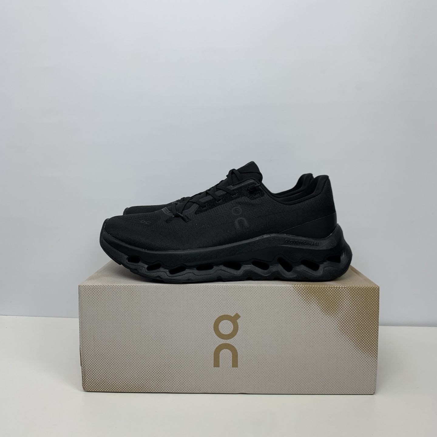 NO:408867,On Ao Cloudtilt High quality Comfortable Shock Absorbing and Lightweight Low Bang Casual Running Shoes Size36 37 38 39 40 41 42 43 44 45, Casual Shoes/Sneakers, Sneakers19860909On昂跑 Cloudtilt 高品质 舒适减震百搭轻便 低邦 休闲跑步鞋 Size36 37 38 39 40 41 42 43 44 45,休闲鞋/运动鞋,sneakers,Women's Shoes