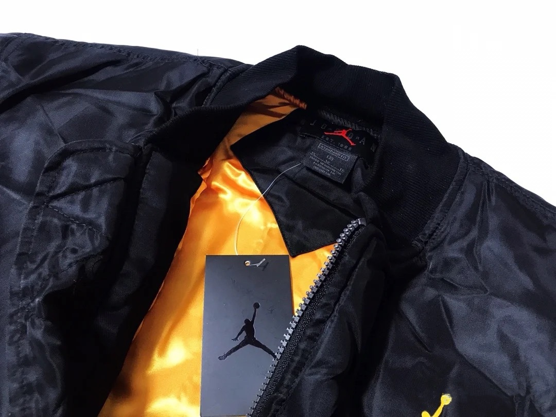 High-Quality Cotton Winter Jackets by Jordan with Shaving-Resistant, Waterproof Features - 图片 5