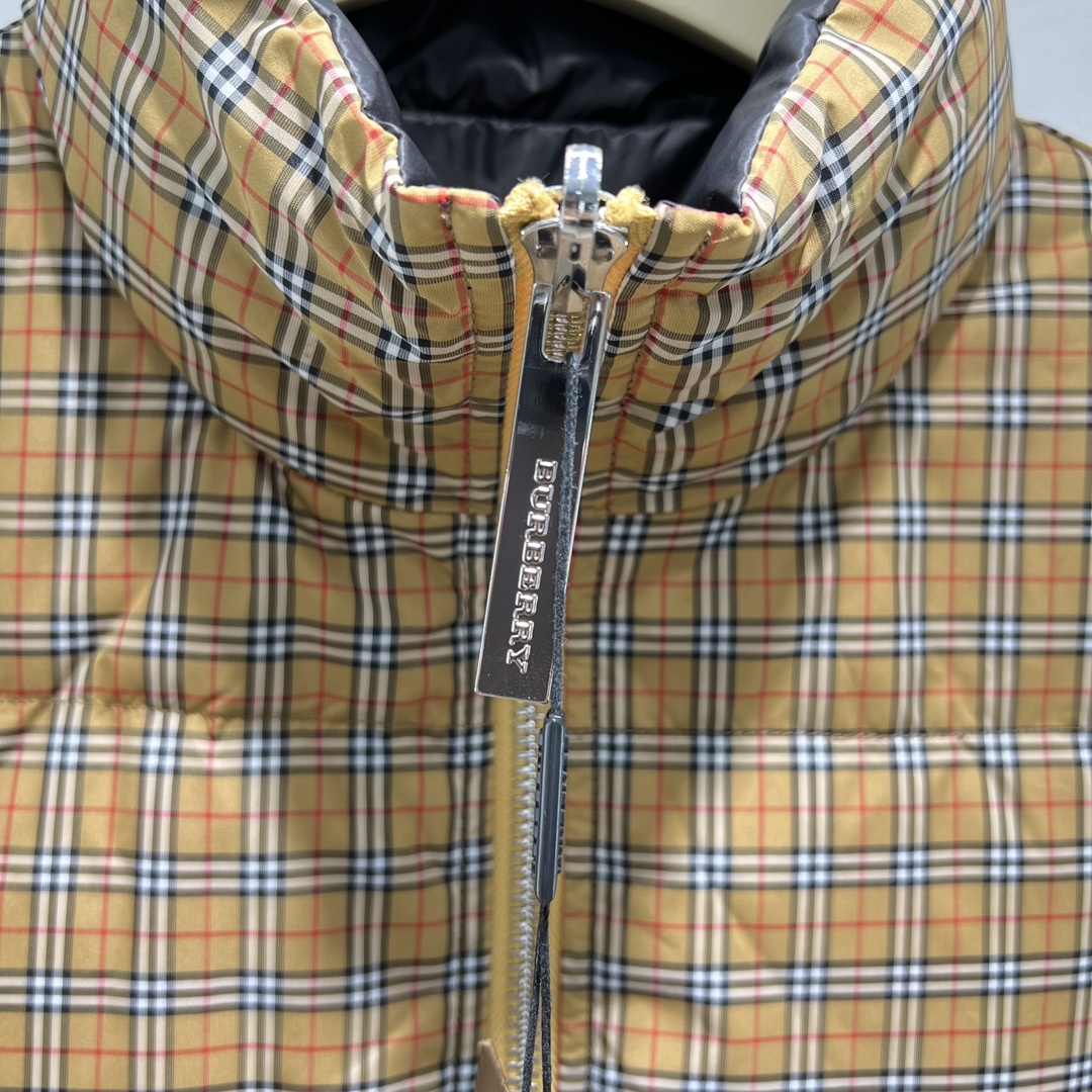 羽绒服-。 BBR细格双面穿立领羽绒服外套!高端双面羽绒,搭配Vintage格纹配色!格子面全衣定位对格
