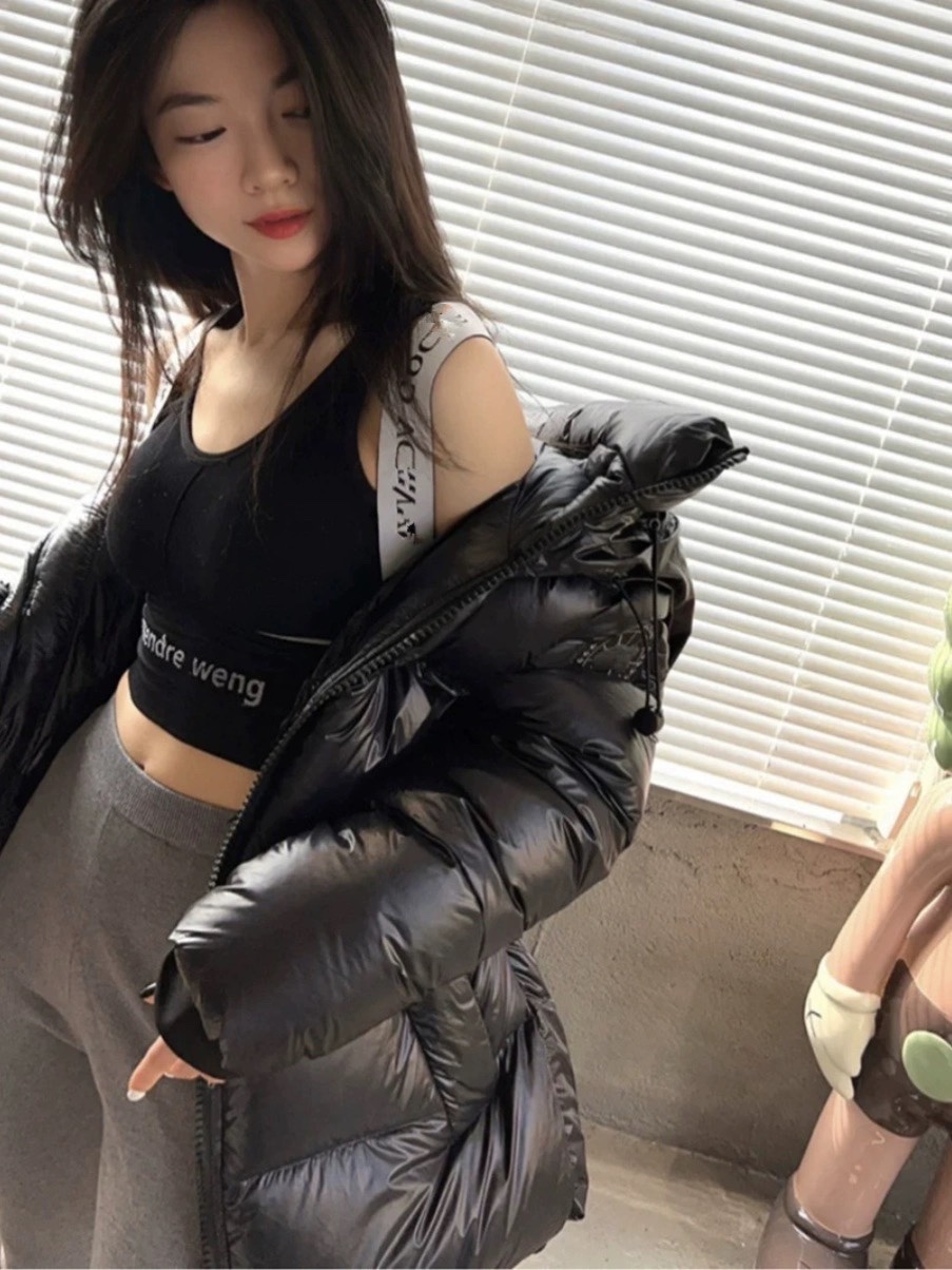 羽绒服-。 加拿大鹅 Crofton男女同款黑标羽绒服这款日常穿搭常备单品采用我们的可持续 Feathe